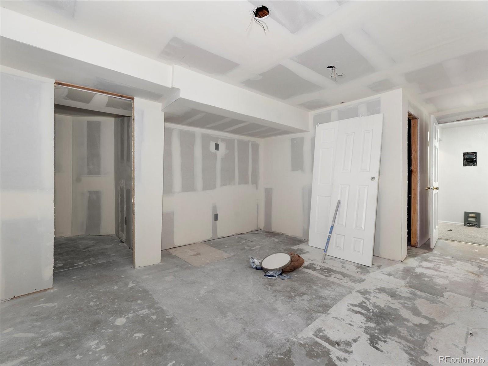 MLS Image #22 for 2591 s oakland street,aurora, Colorado