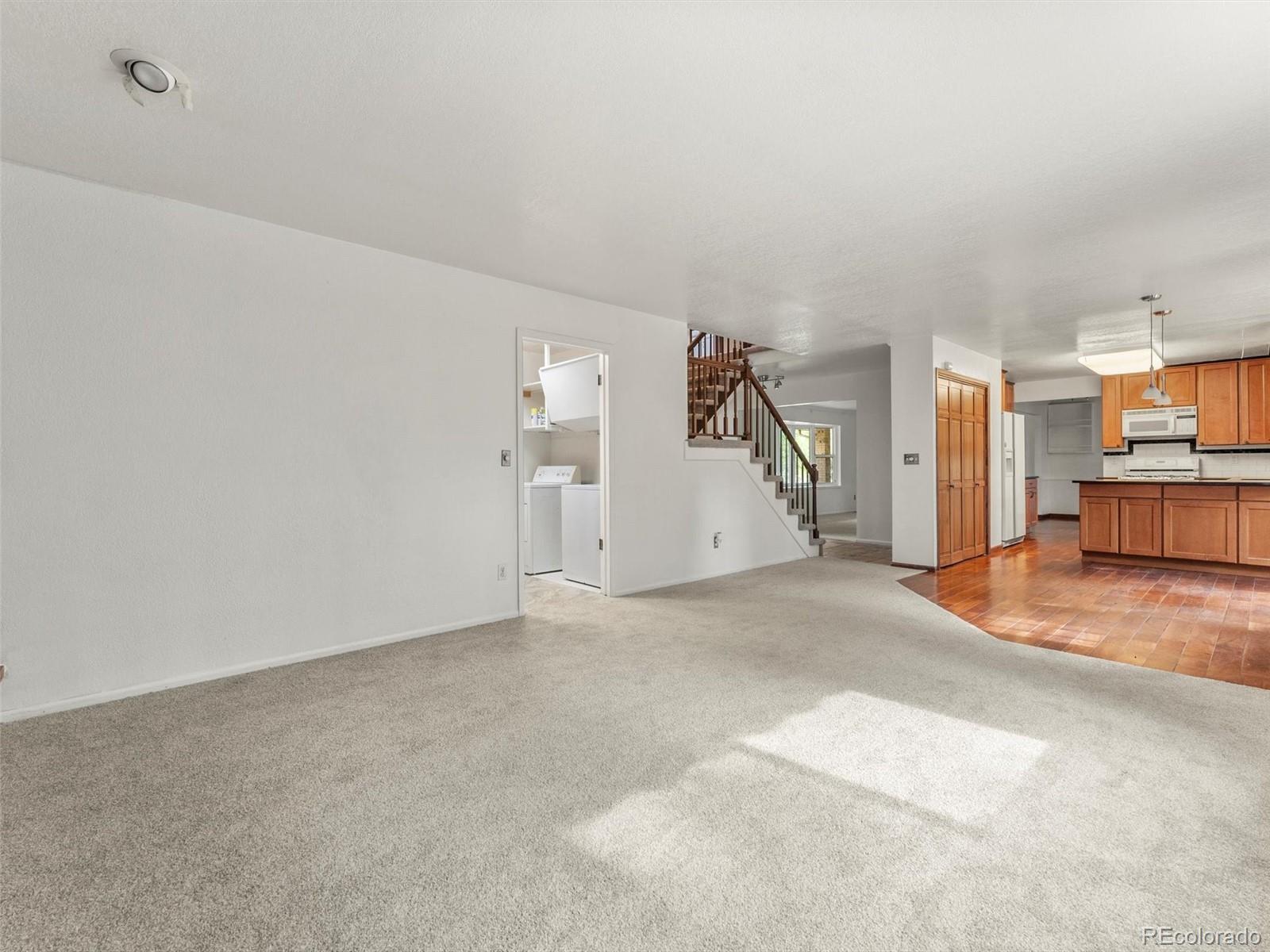 MLS Image #6 for 2591 s oakland street,aurora, Colorado