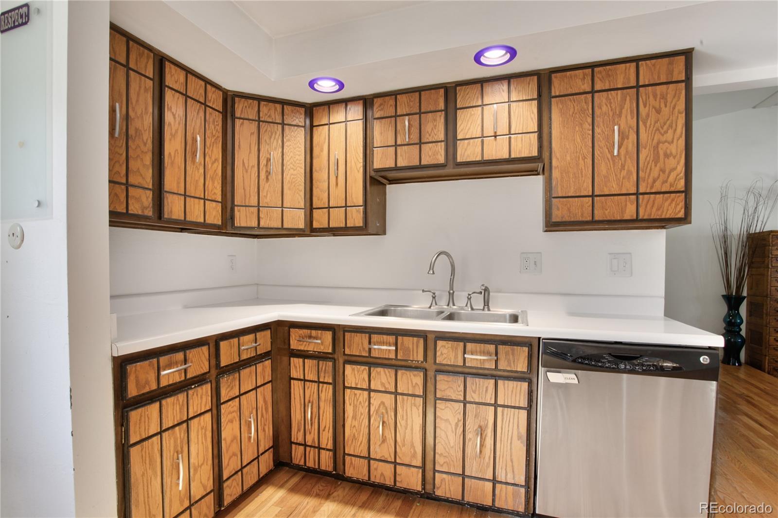 MLS Image #5 for 6584 s clermont court,centennial, Colorado