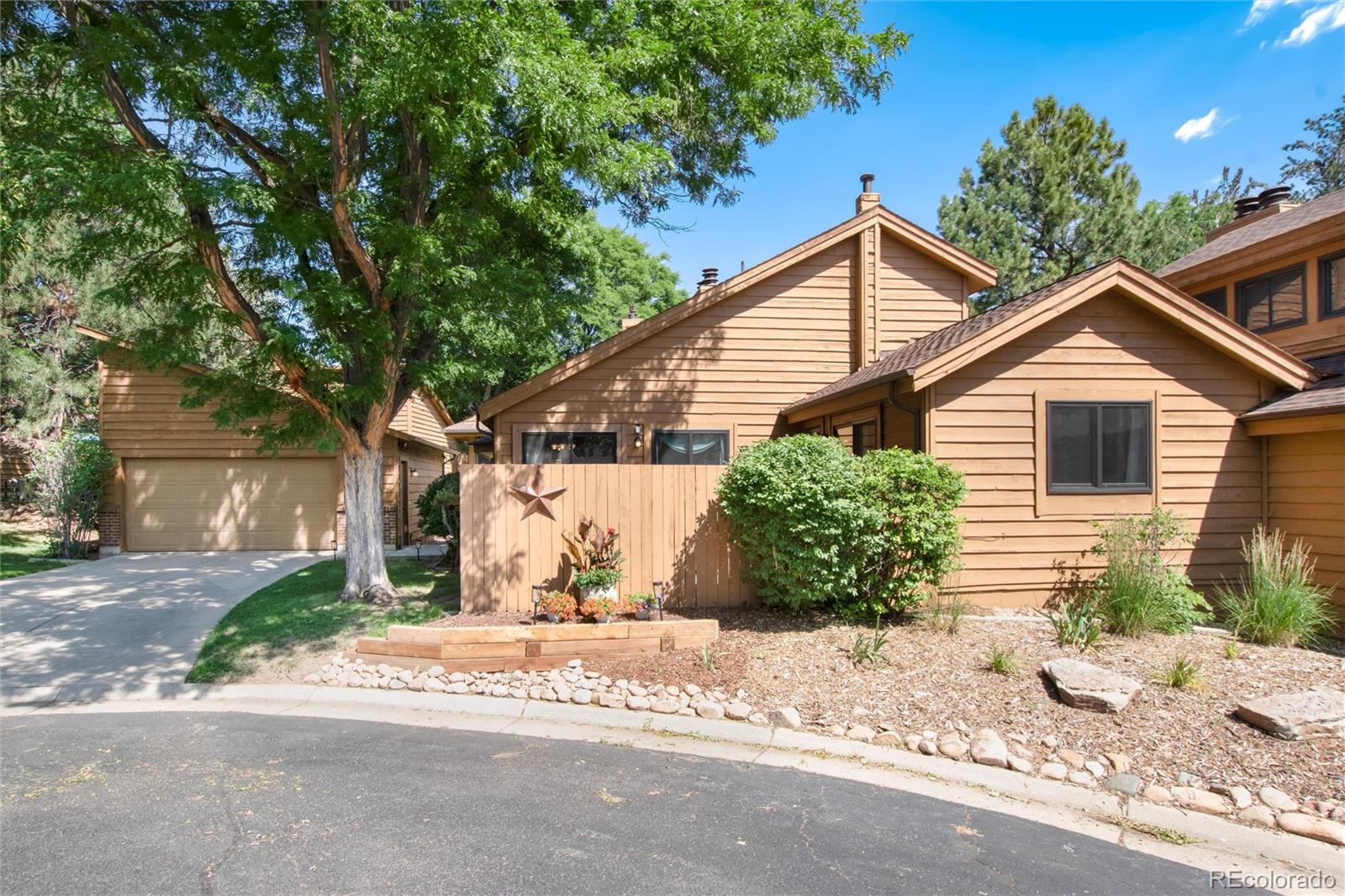 MLS Image #0 for 46 s eagle circle,aurora, Colorado