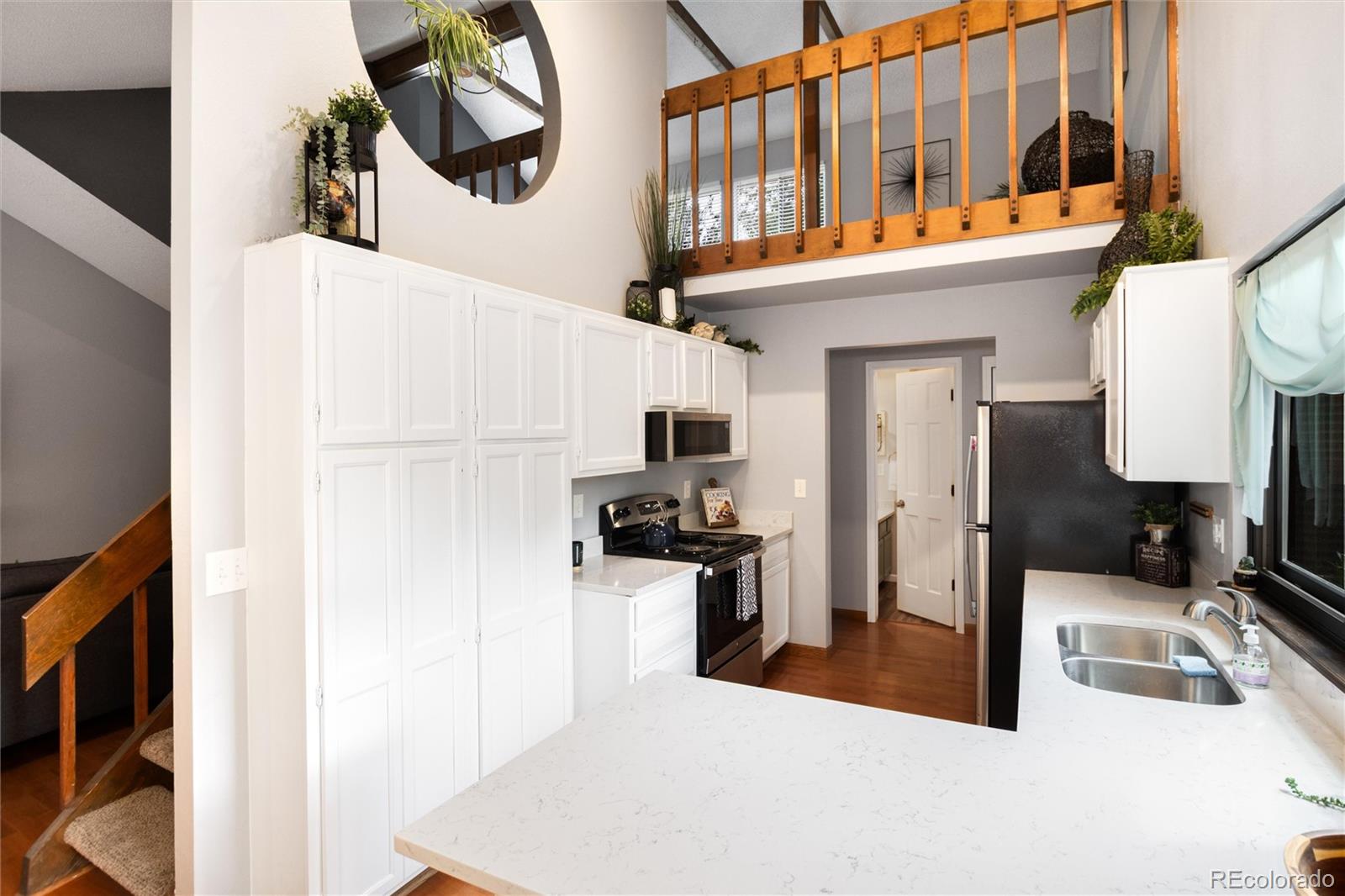 MLS Image #16 for 46 s eagle circle,aurora, Colorado