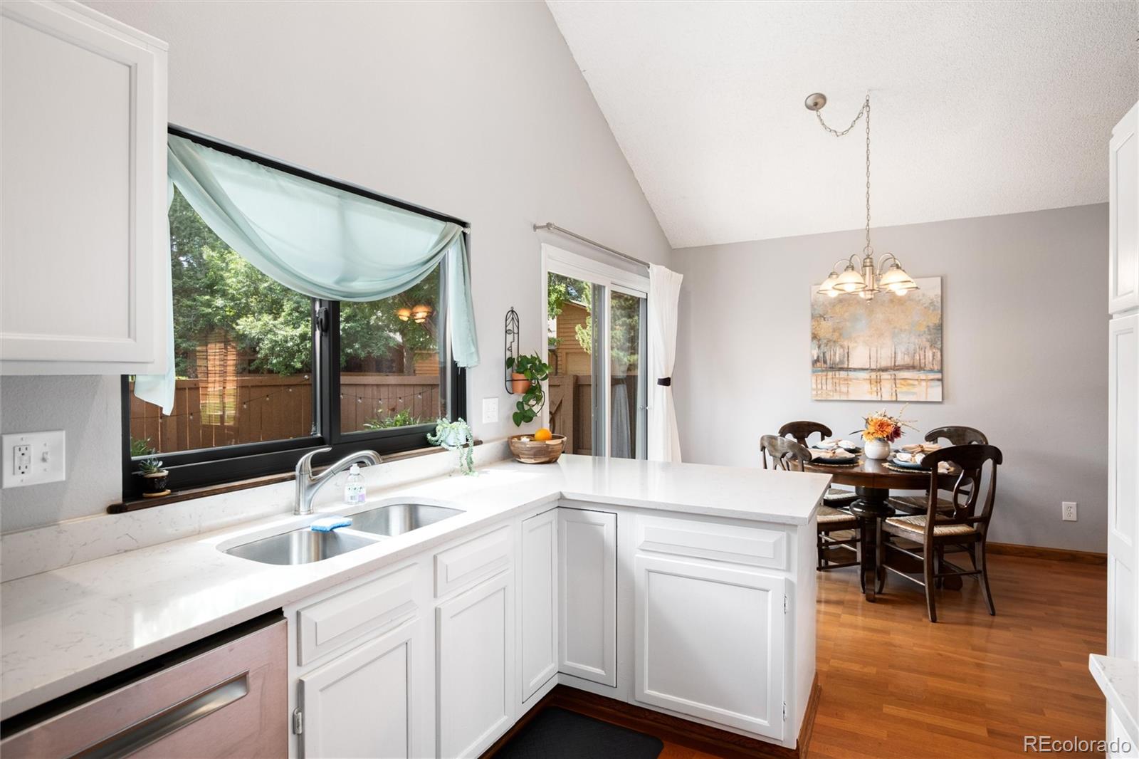 MLS Image #19 for 46 s eagle circle,aurora, Colorado