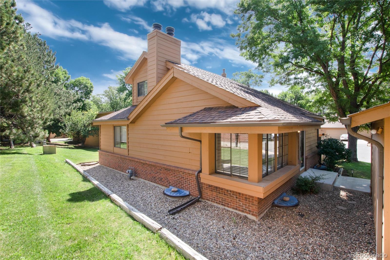 MLS Image #41 for 46 s eagle circle,aurora, Colorado