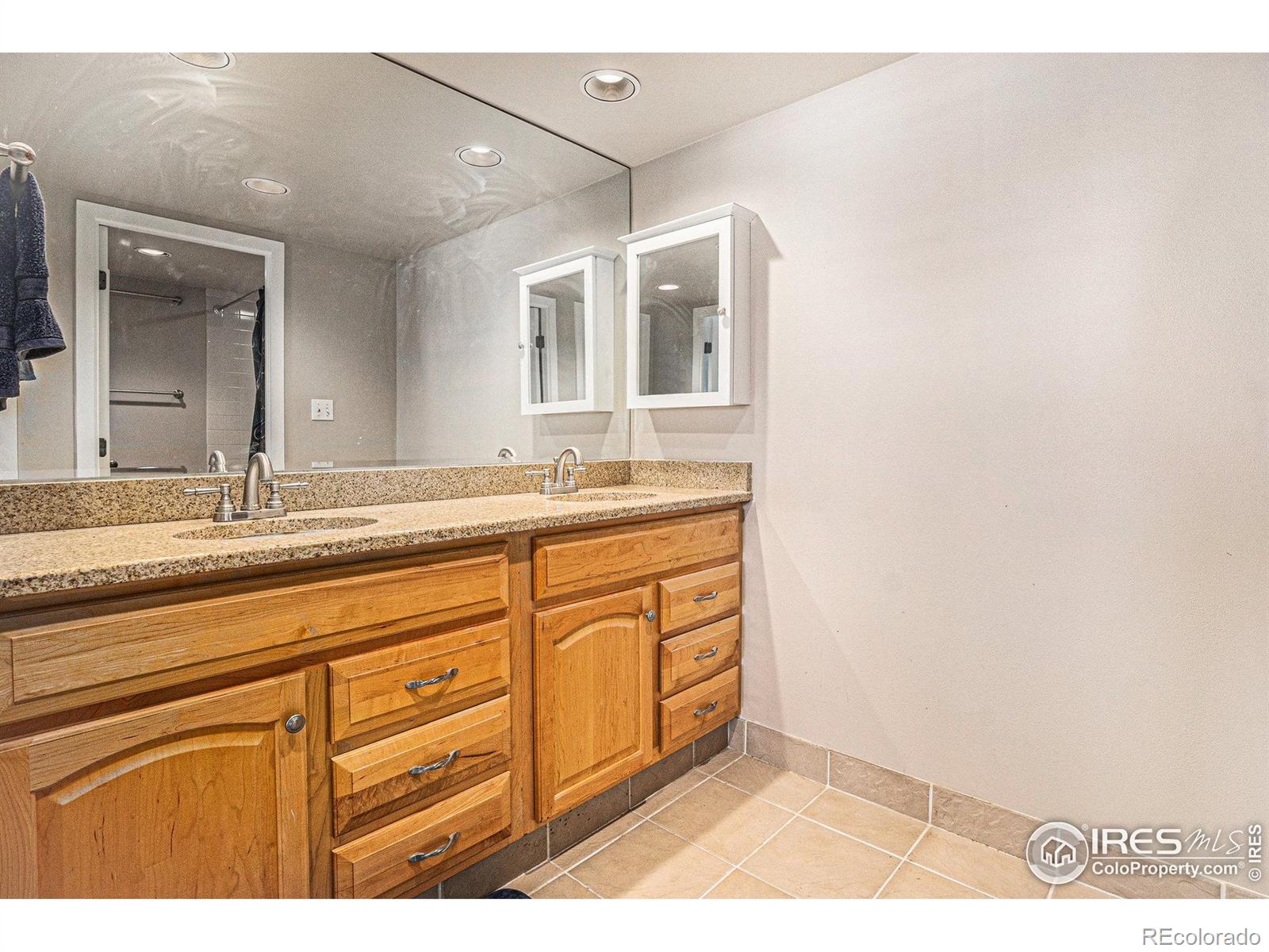 MLS Image #12 for 1551  larimer street,denver, Colorado