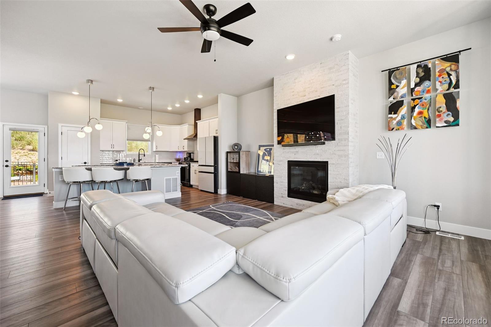 MLS Image #23 for 4514  peak crest view,colorado springs, Colorado
