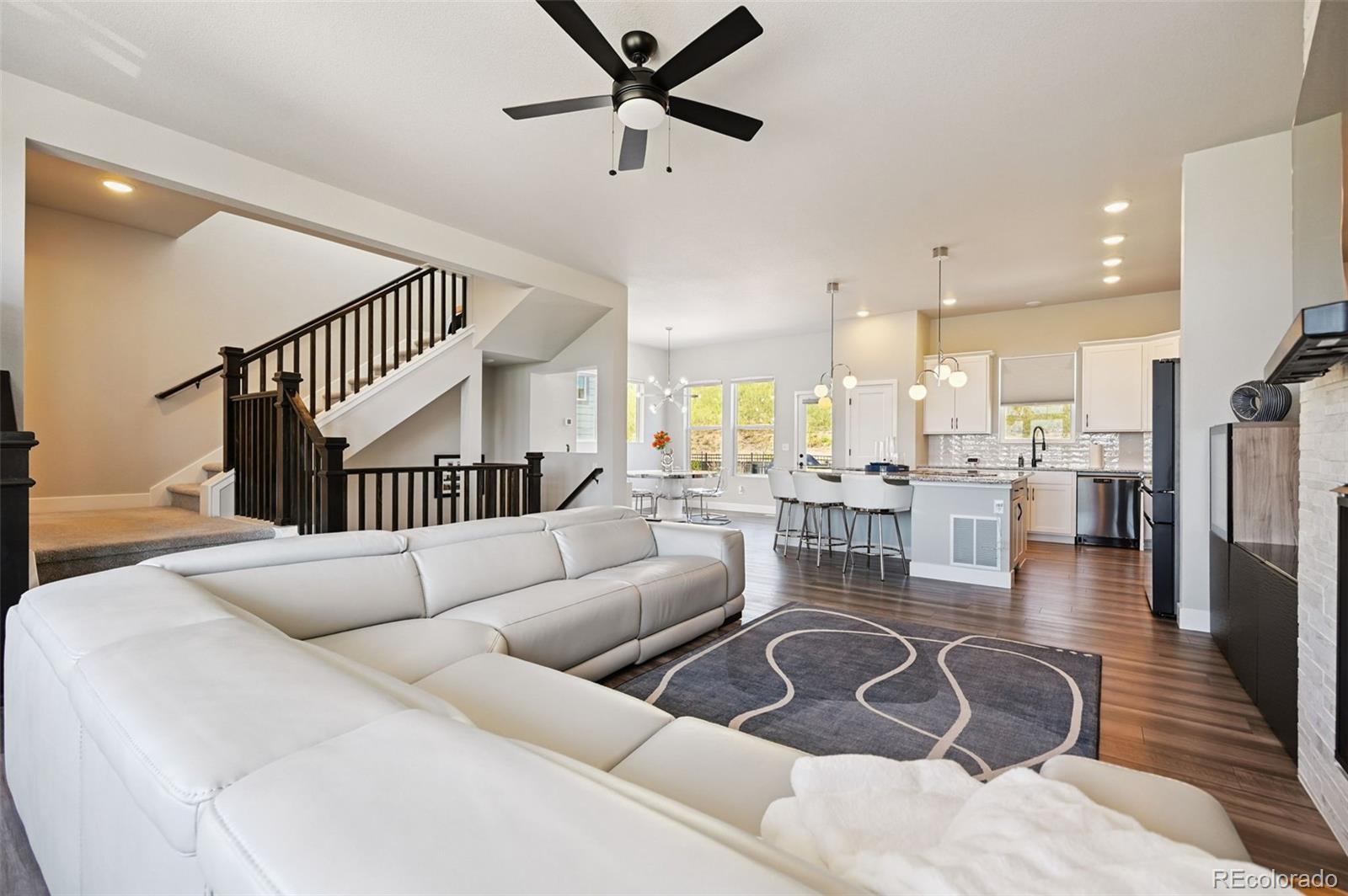 MLS Image #24 for 4514  peak crest view,colorado springs, Colorado