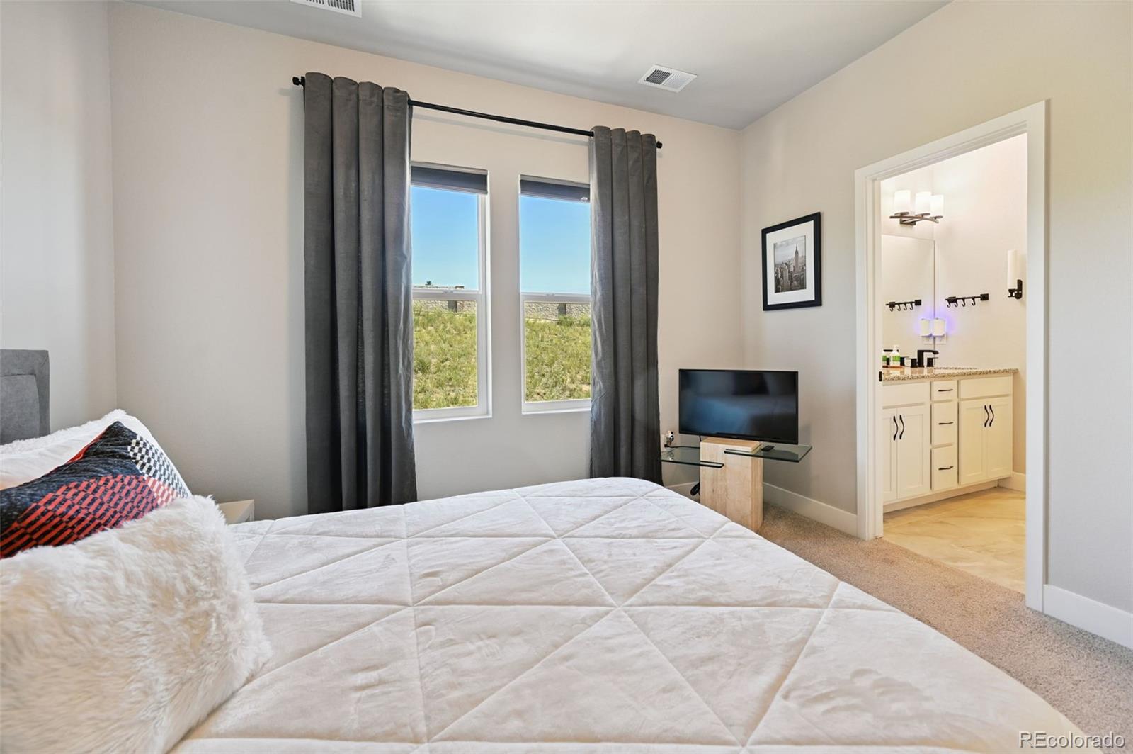 MLS Image #31 for 4514  peak crest view,colorado springs, Colorado