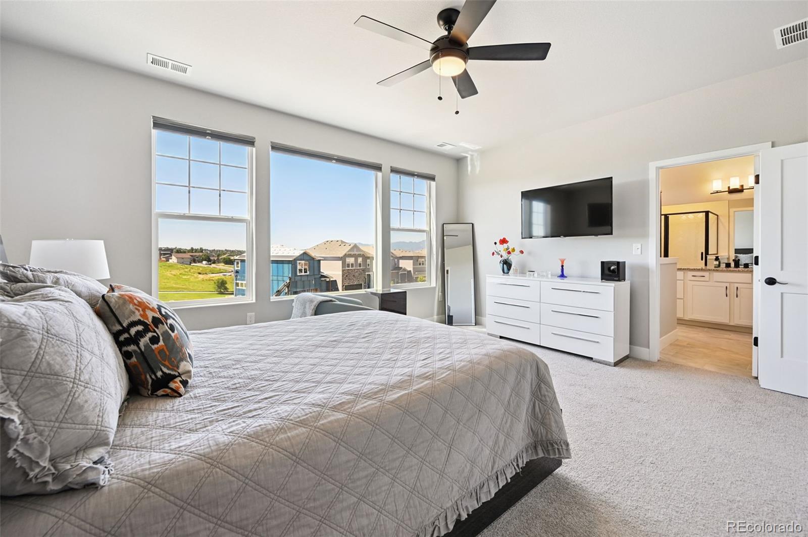 MLS Image #41 for 4514  peak crest view,colorado springs, Colorado