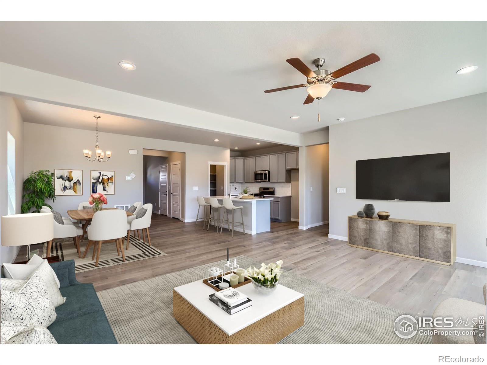 MLS Image #6 for 786  griffith street,lochbuie, Colorado