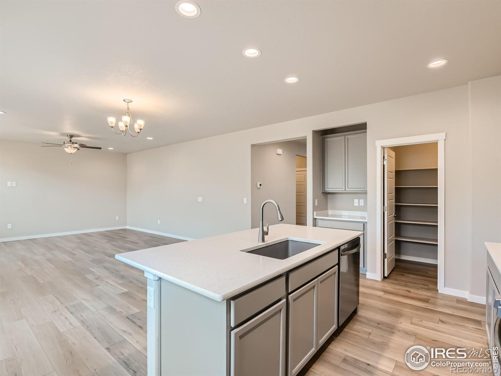 MLS Image #9 for 13  chipeta way,lochbuie, Colorado