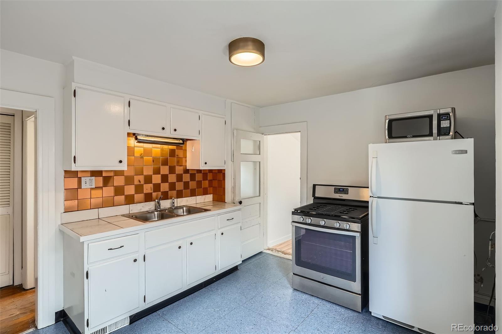MLS Image #14 for 1654 s pearl street,denver, Colorado