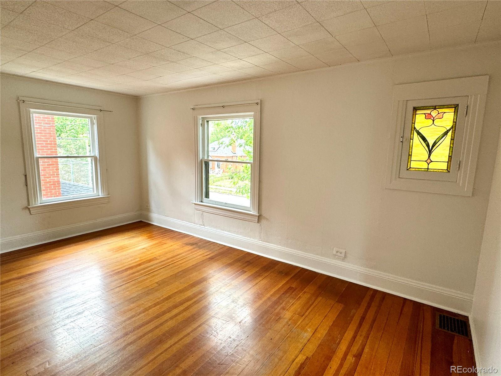 MLS Image #17 for 1654 s pearl street,denver, Colorado