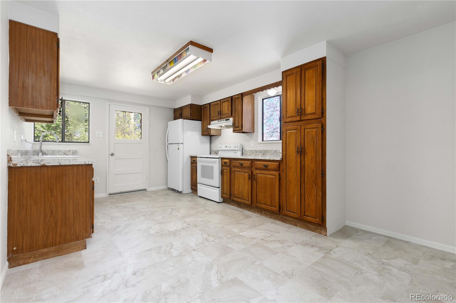 MLS Image #7 for 3955 s hazel court,englewood, Colorado