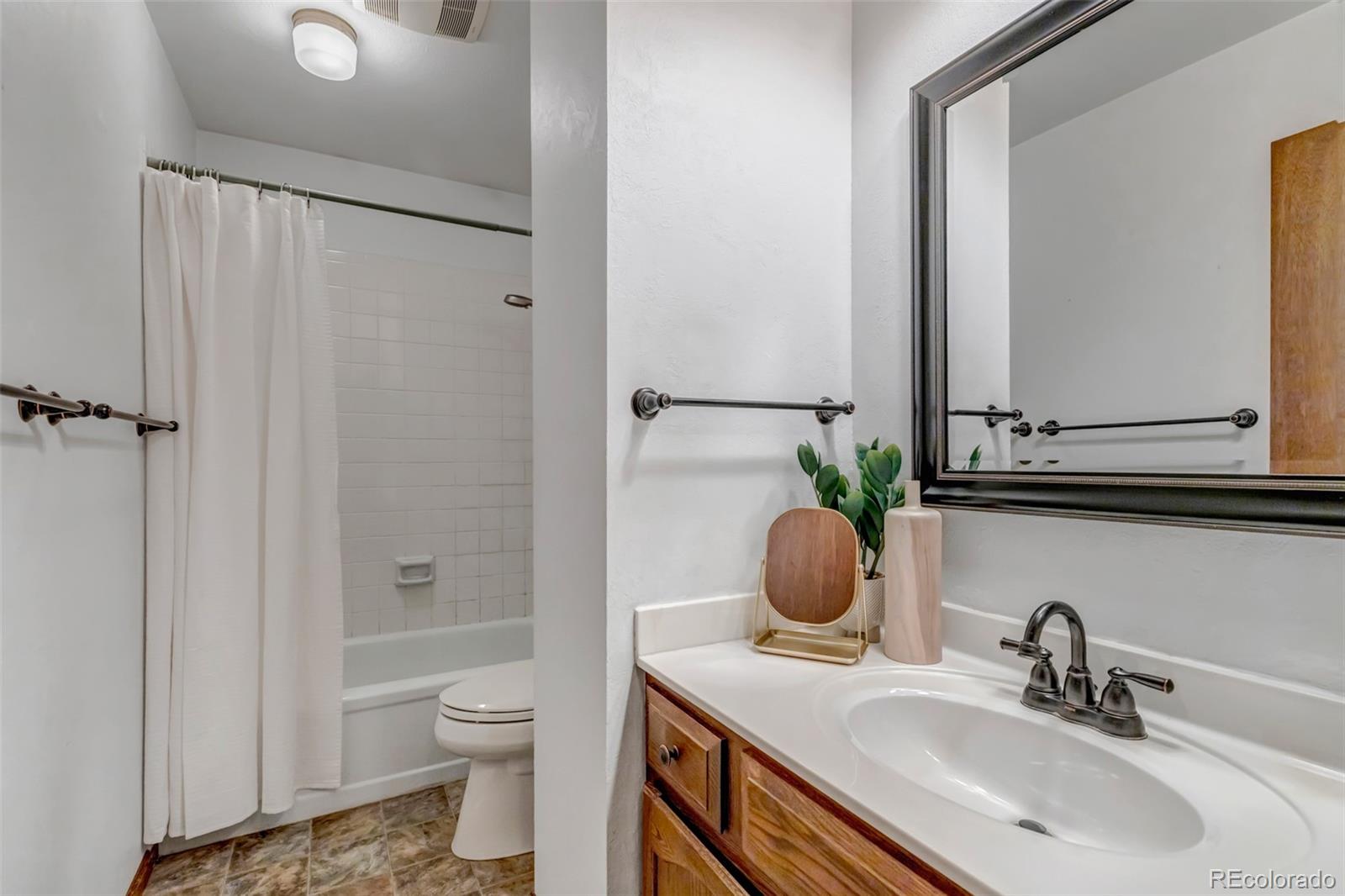 MLS Image #27 for 3024 s estes court,lakewood, Colorado