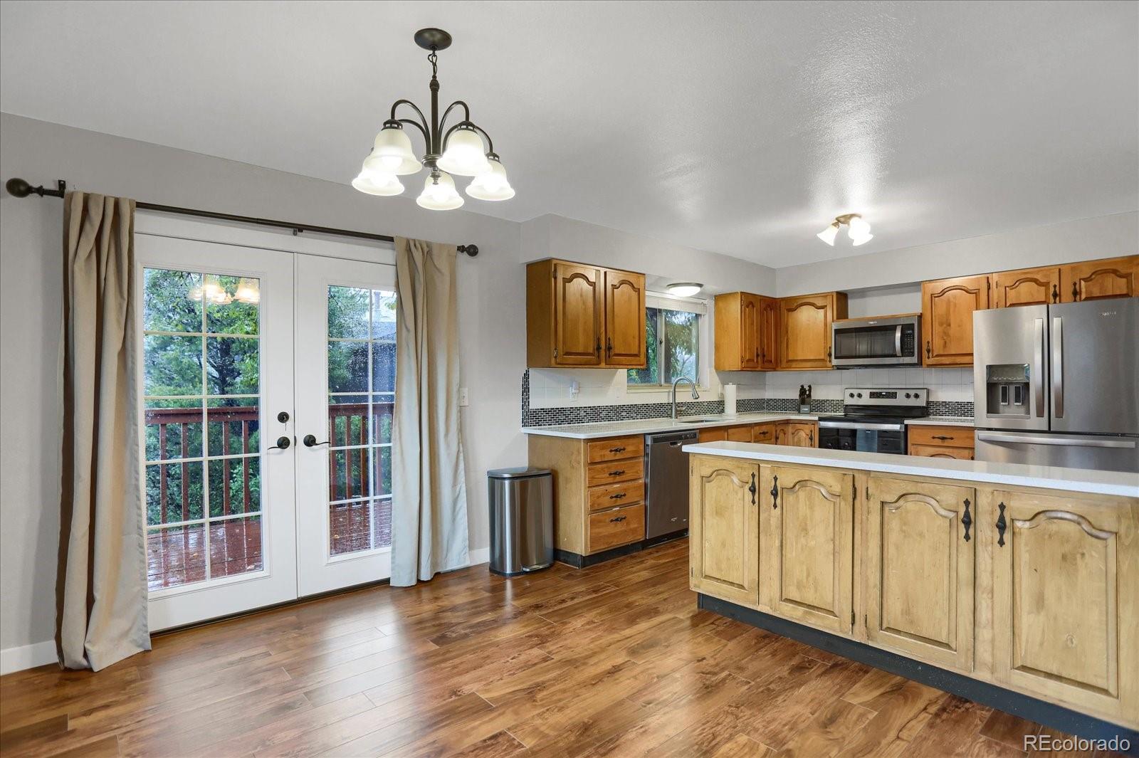 MLS Image #5 for 1010  vondelpark drive,colorado springs, Colorado