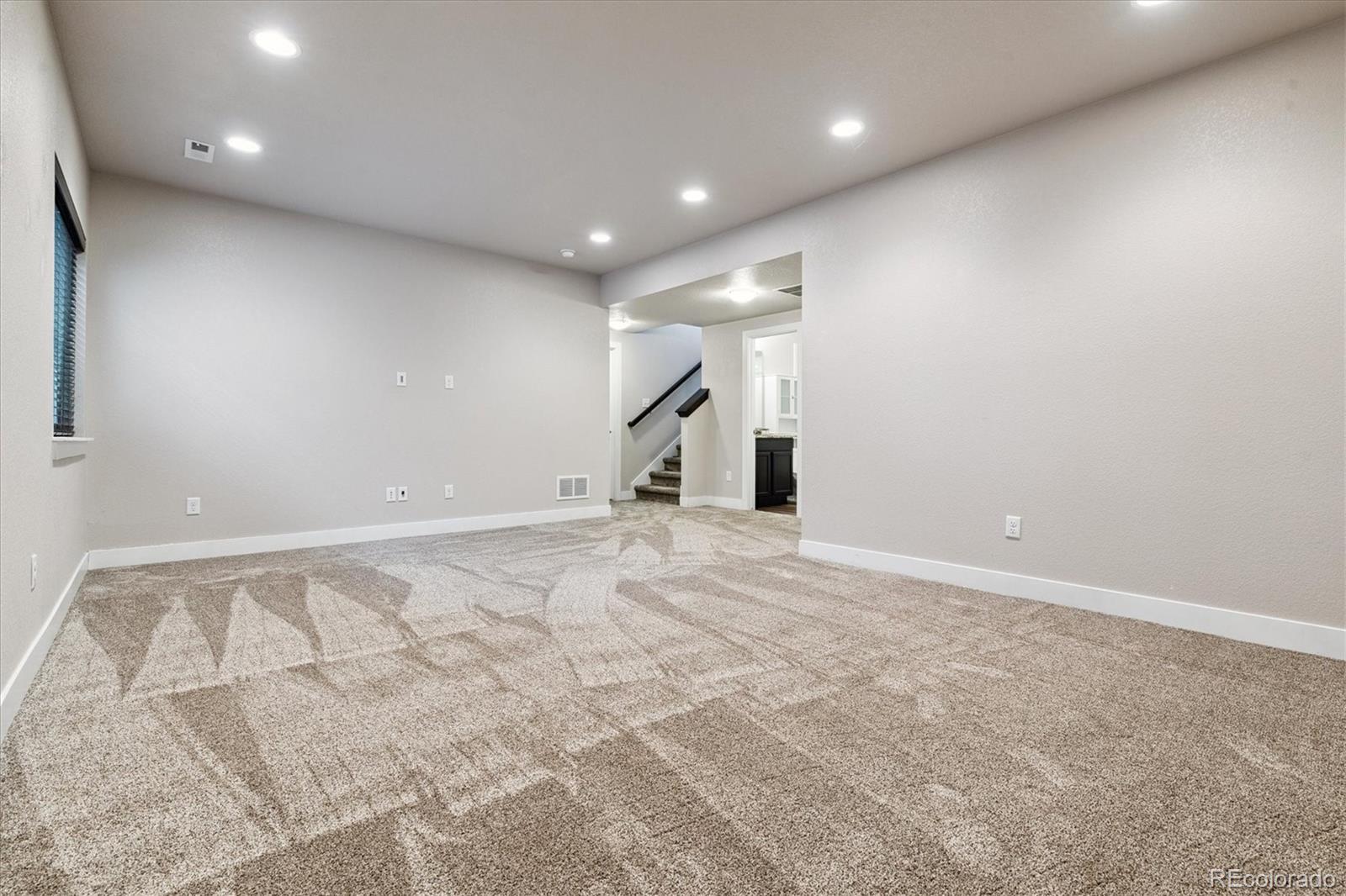 MLS Image #28 for 5812  galena street,denver, Colorado