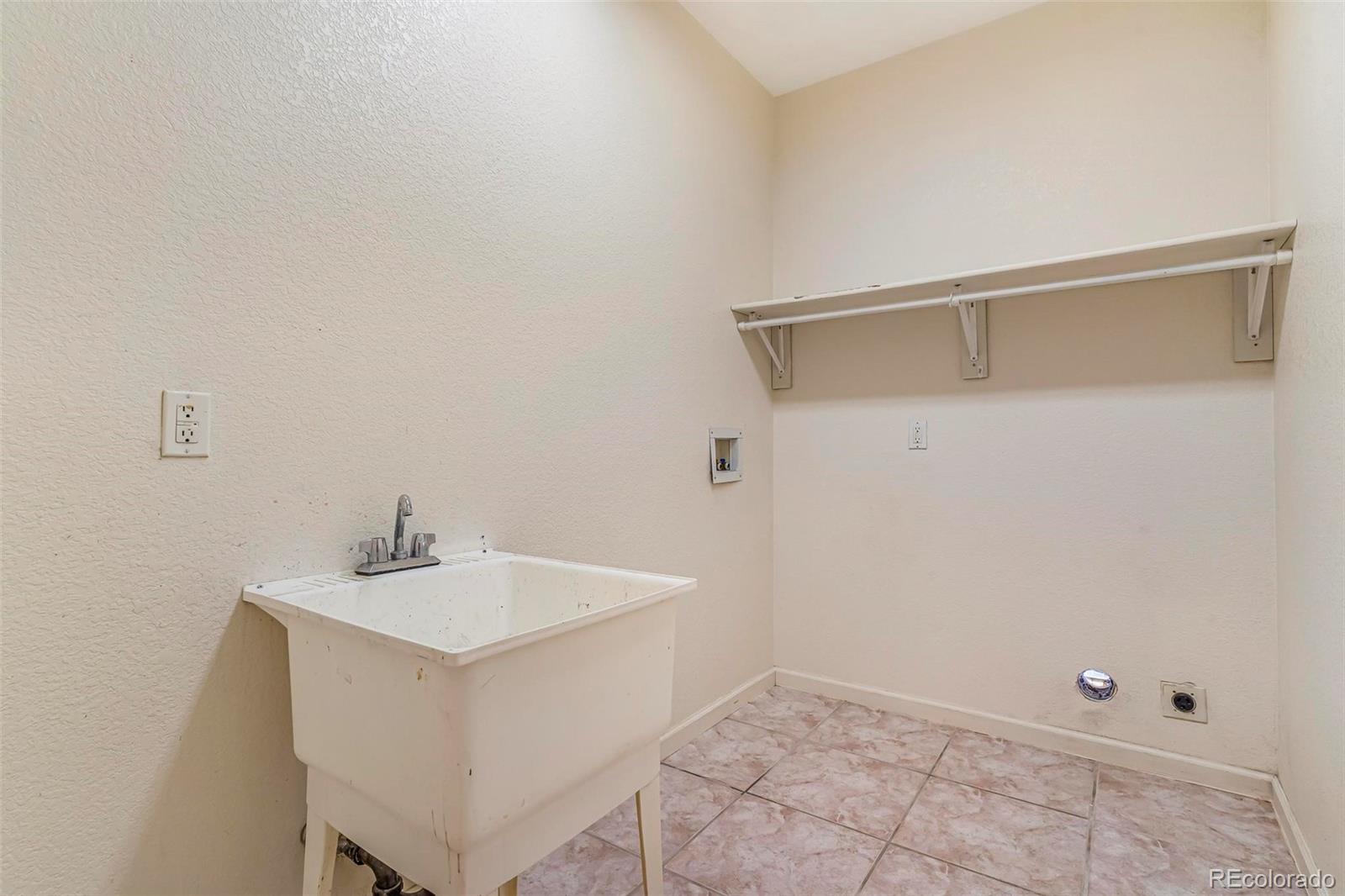 MLS Image #20 for 6796 s newcombe way,littleton, Colorado