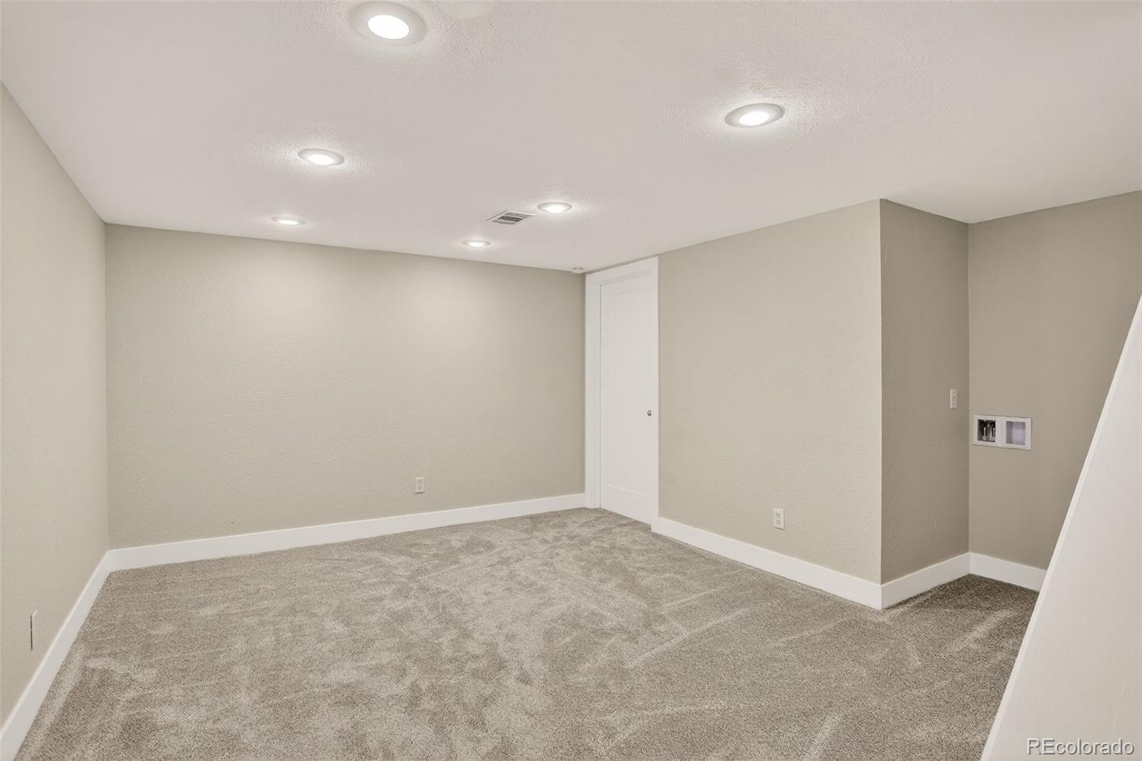 MLS Image #29 for 6182 s kearney street,centennial, Colorado
