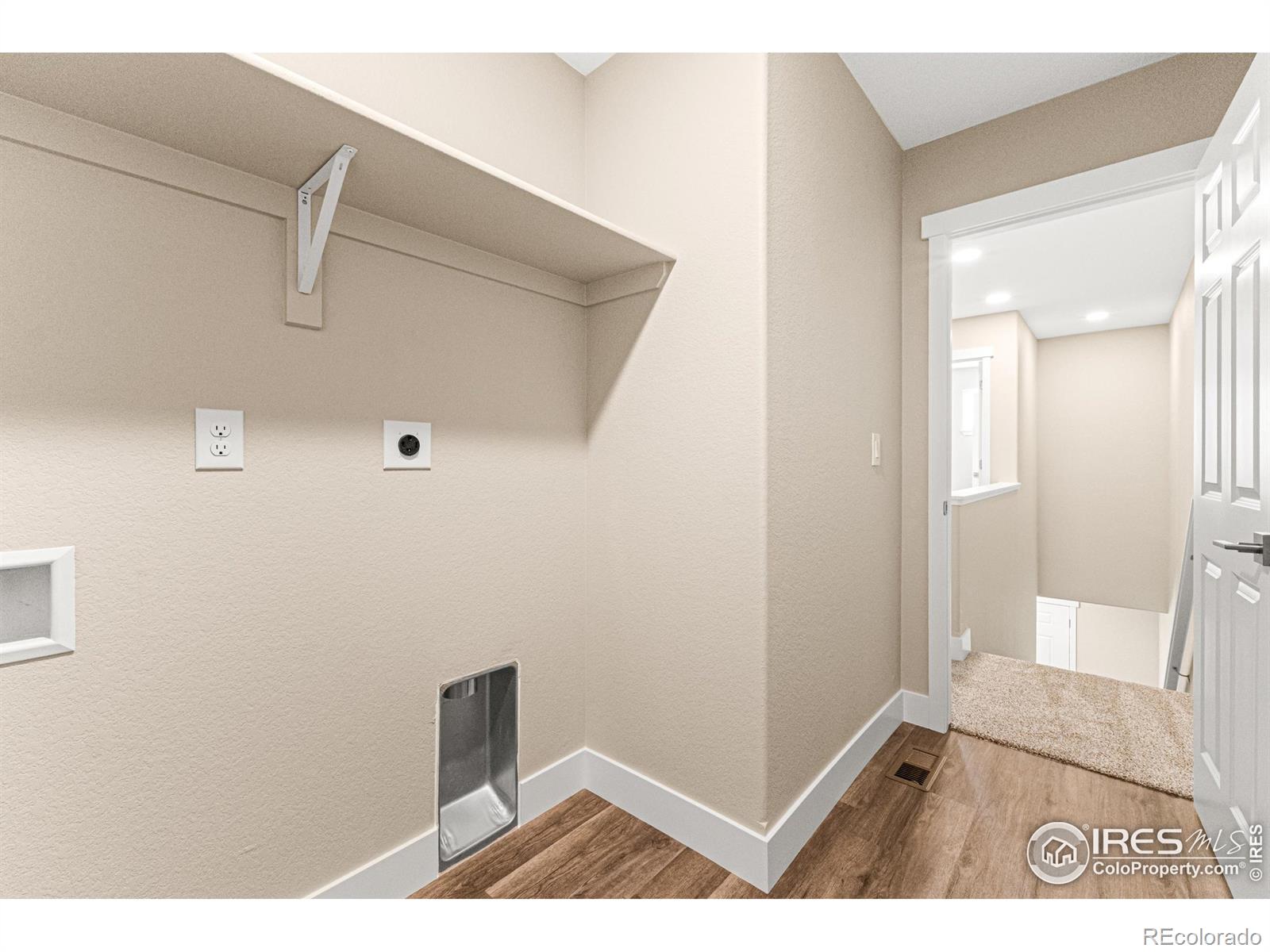 MLS Image #12 for 1687  valency drive,loveland, Colorado