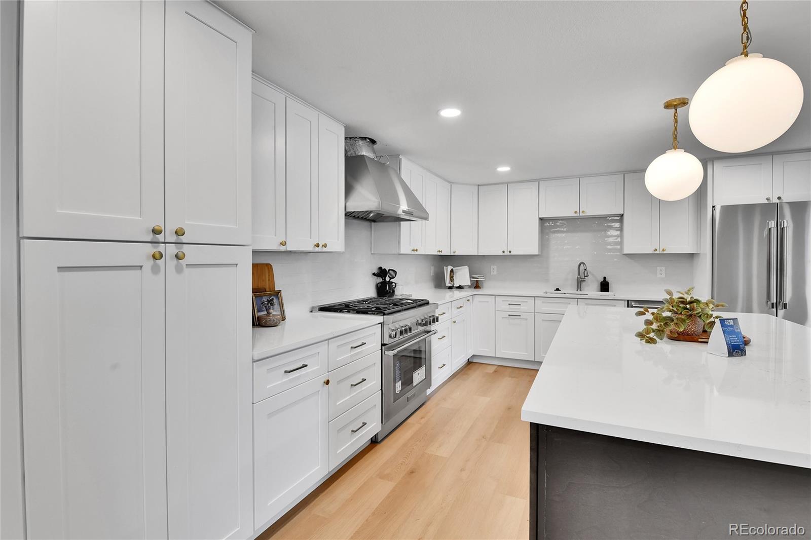 MLS Image #10 for 2005  nelson street,lakewood, Colorado