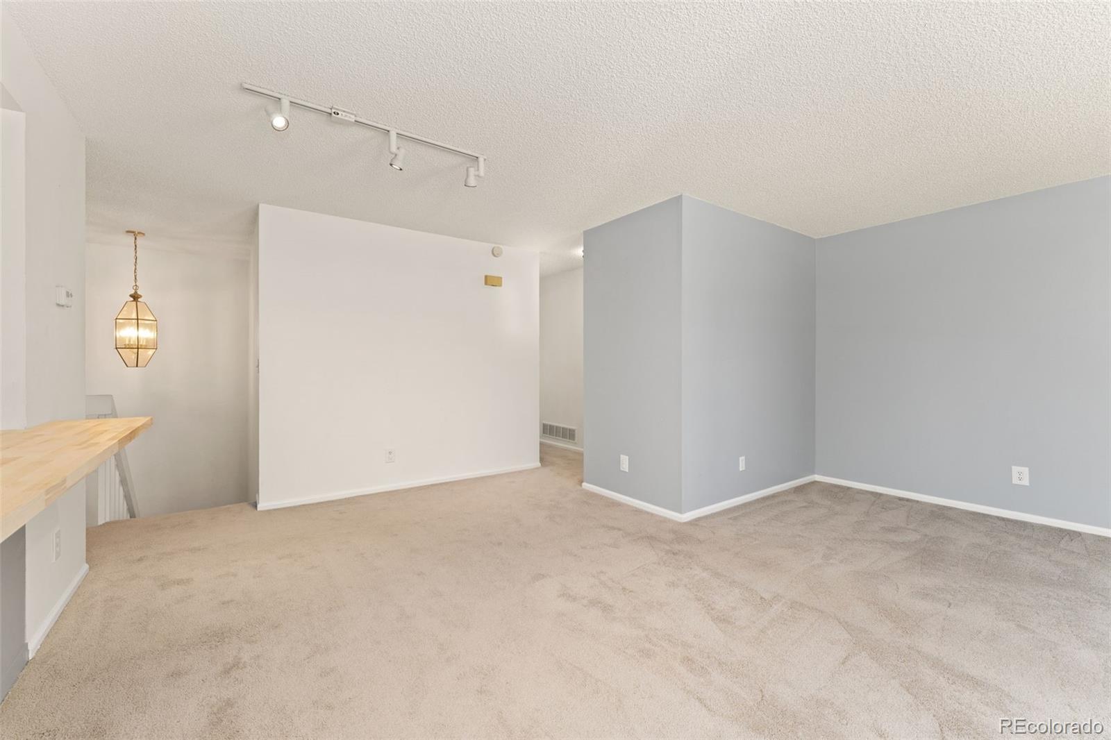 MLS Image #9 for 12573 e pacific circle,aurora, Colorado