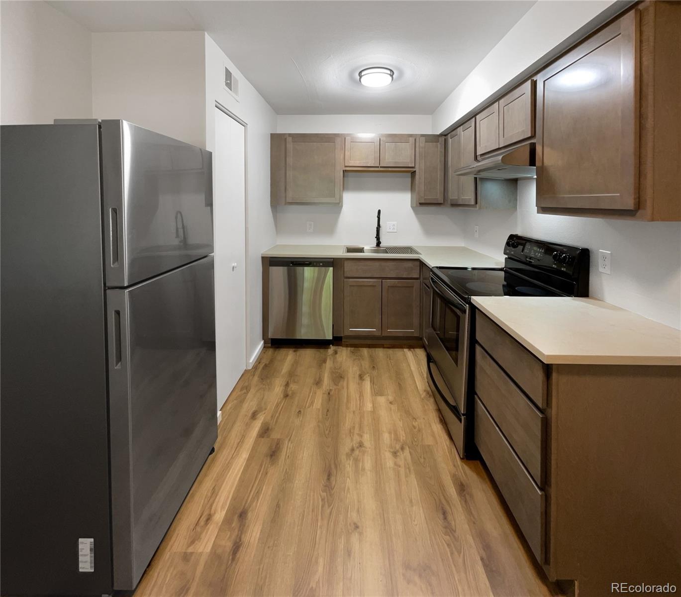 MLS Image #5 for 6800 e tennessee avenue,denver, Colorado