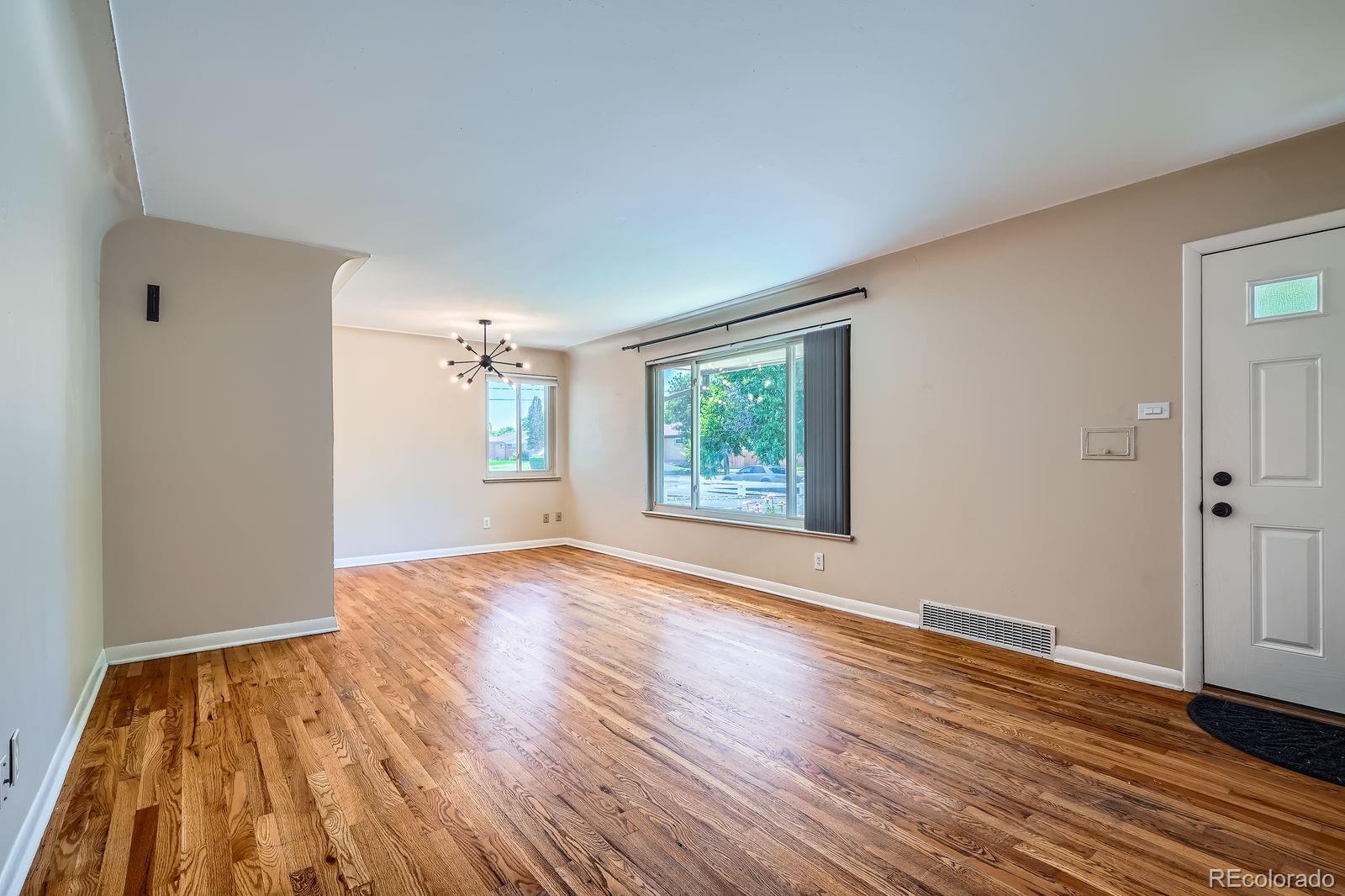 MLS Image #6 for 2310  kenton street,aurora, Colorado