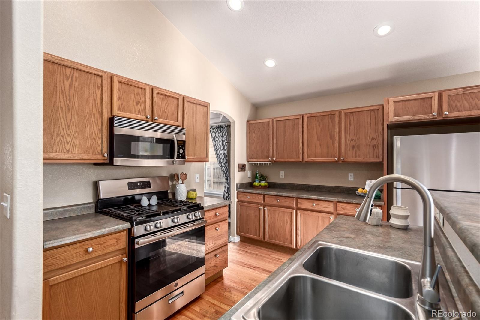 MLS Image #17 for 10131  joplin street,commerce city, Colorado