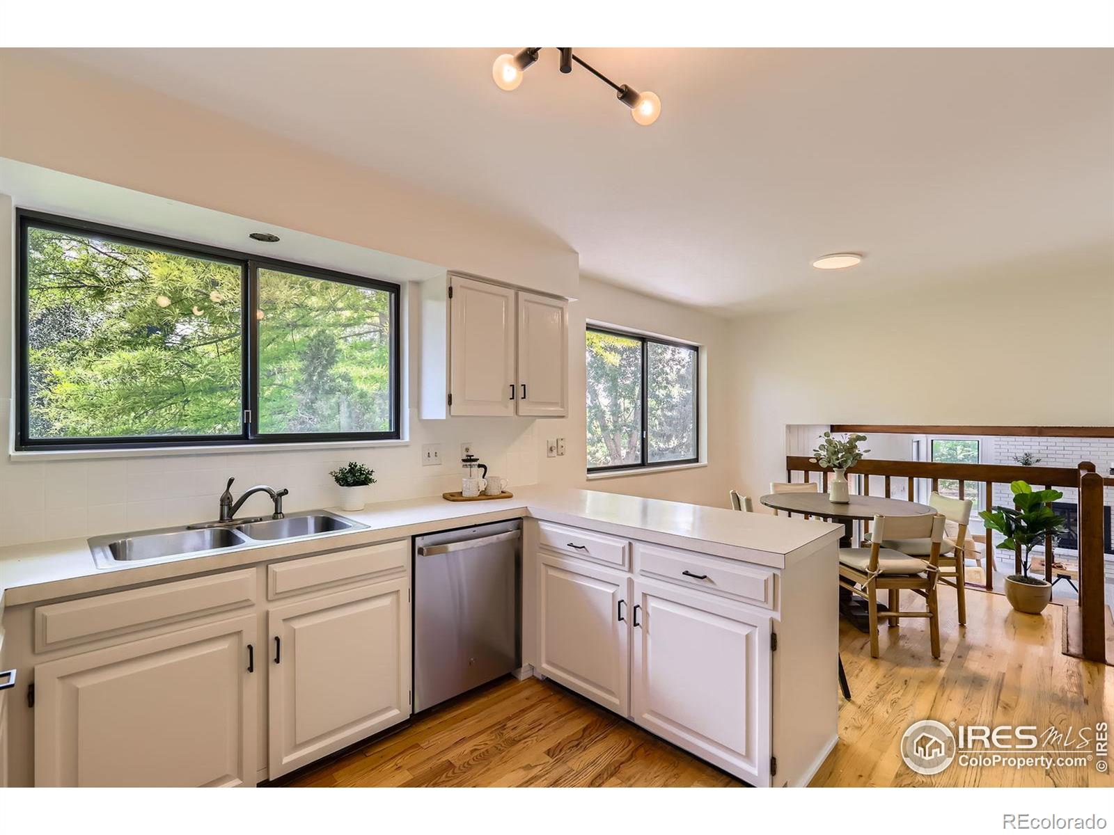 MLS Image #10 for 1005 e 5th avenue,longmont, Colorado