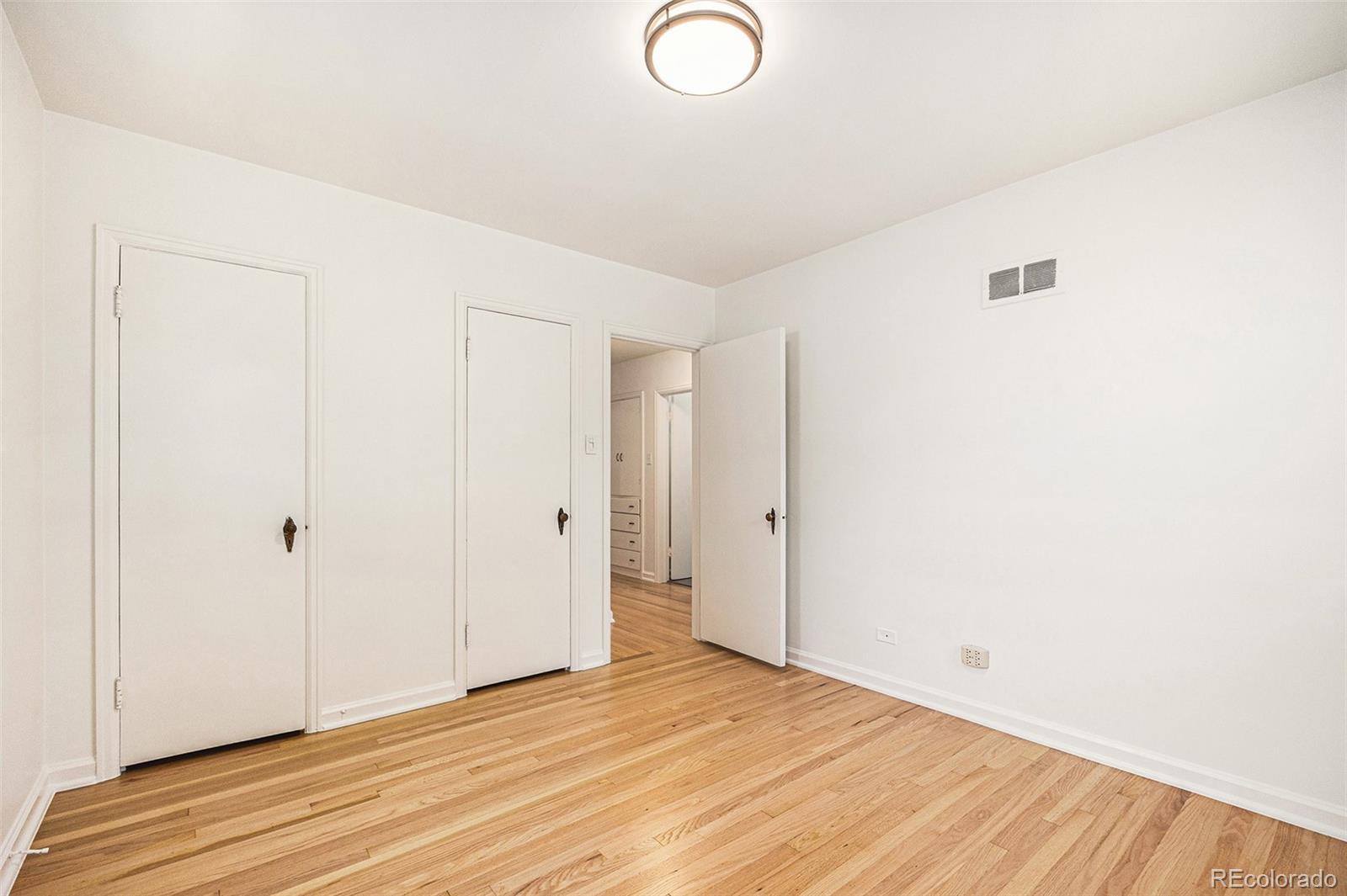 MLS Image #13 for 1215  pontiac street,denver, Colorado