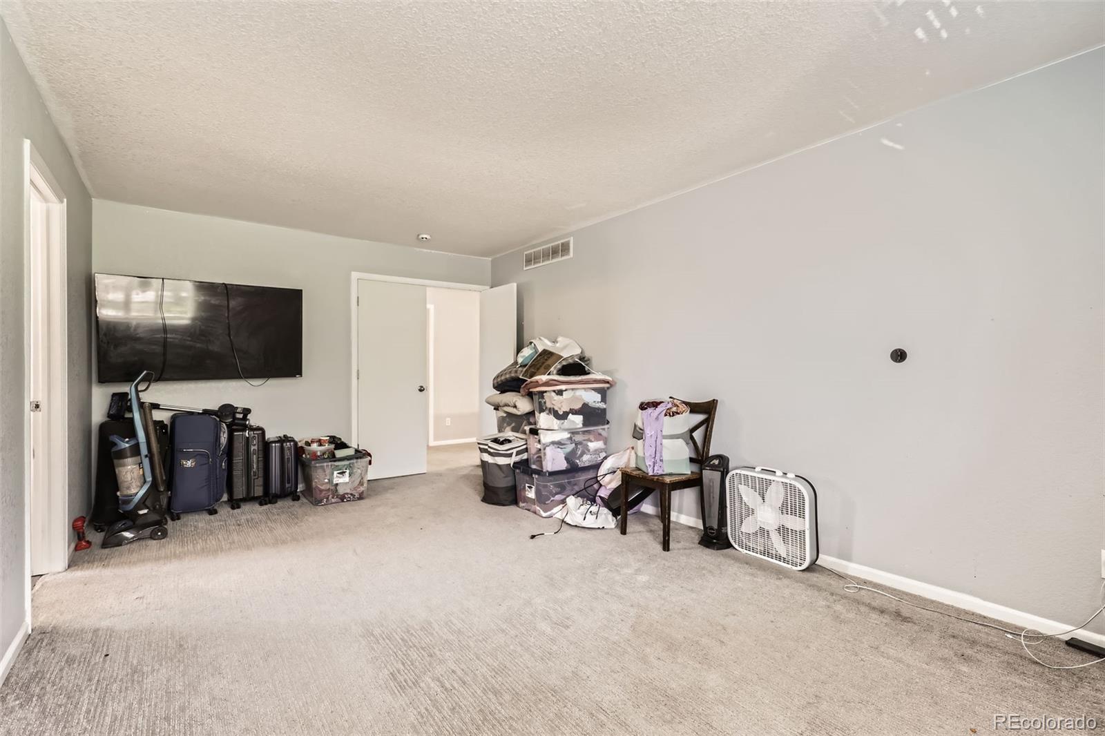 MLS Image #15 for 4955  genoa street,denver, Colorado