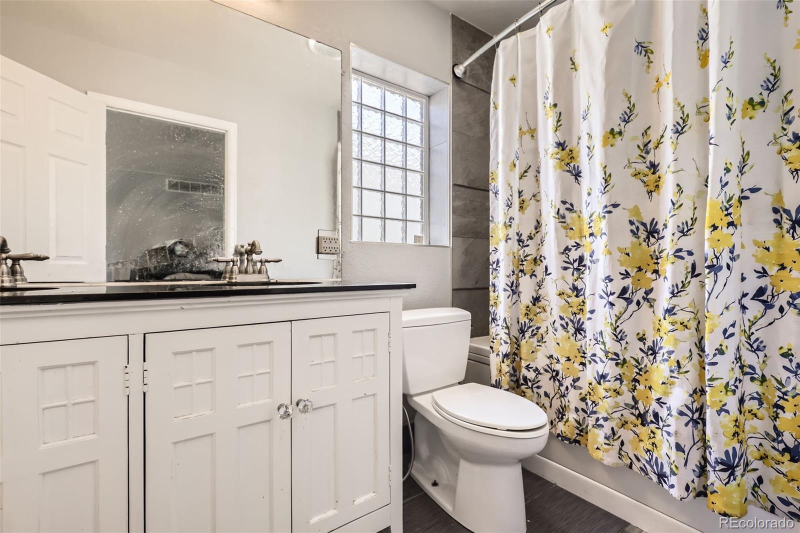 MLS Image #17 for 4955  genoa street,denver, Colorado