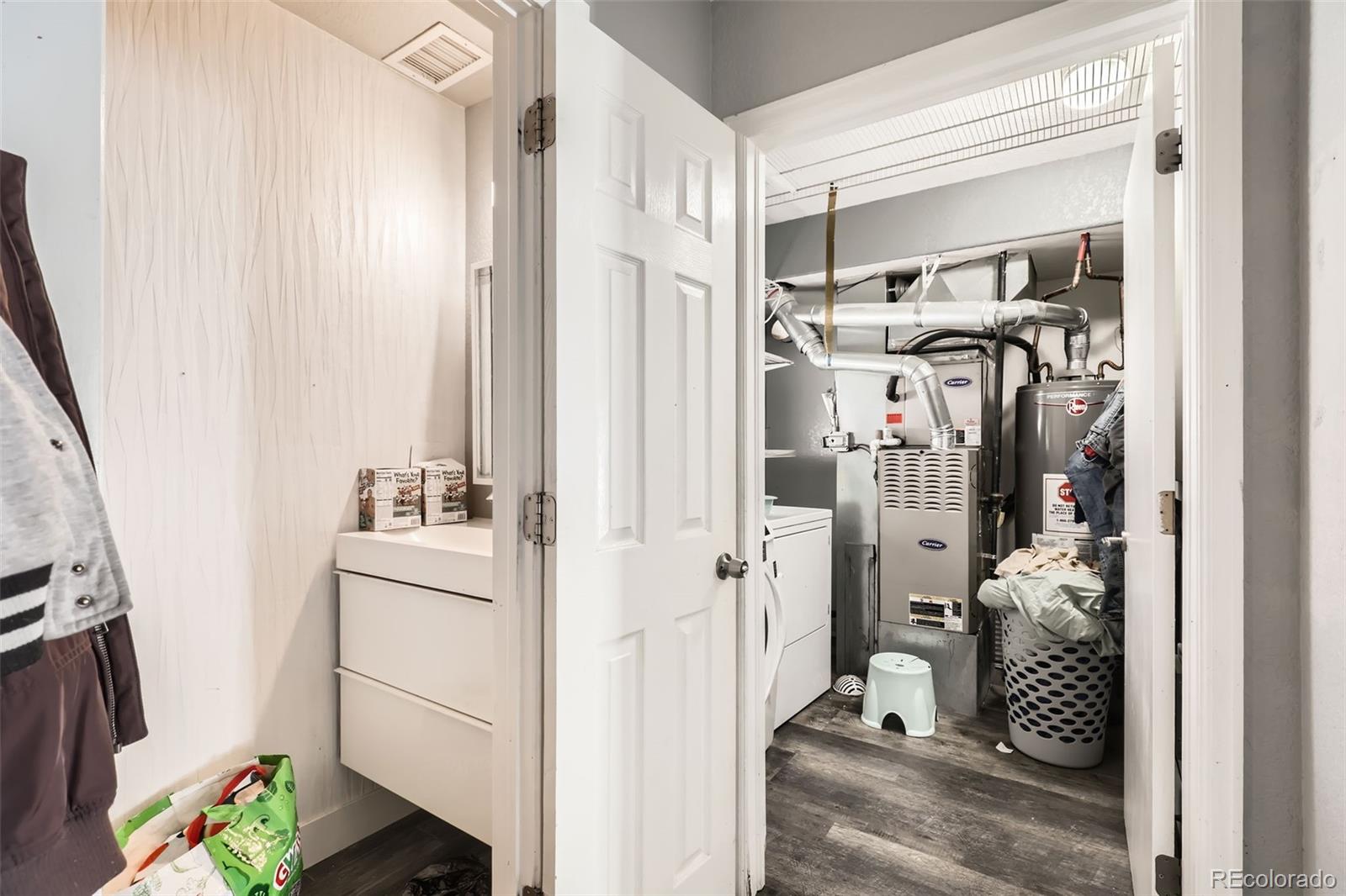 MLS Image #24 for 4955  genoa street,denver, Colorado
