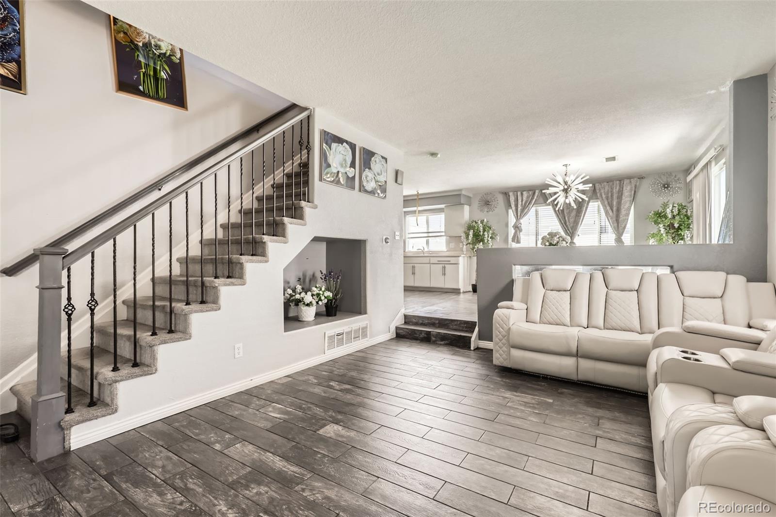 MLS Image #5 for 4955  genoa street,denver, Colorado