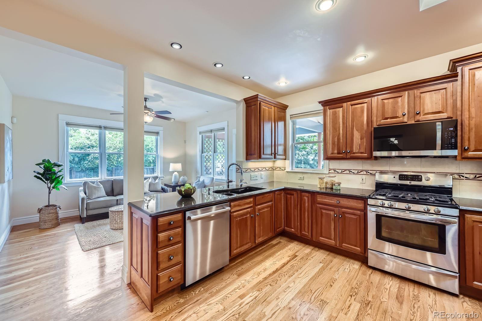 MLS Image #12 for 2901 n race street,denver, Colorado