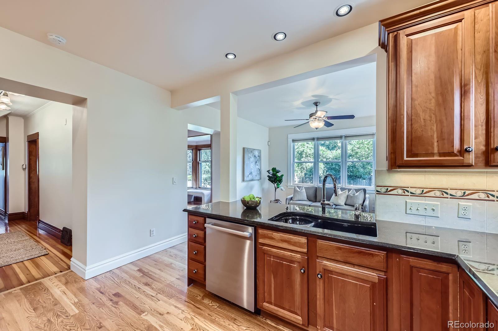 MLS Image #13 for 2901 n race street,denver, Colorado