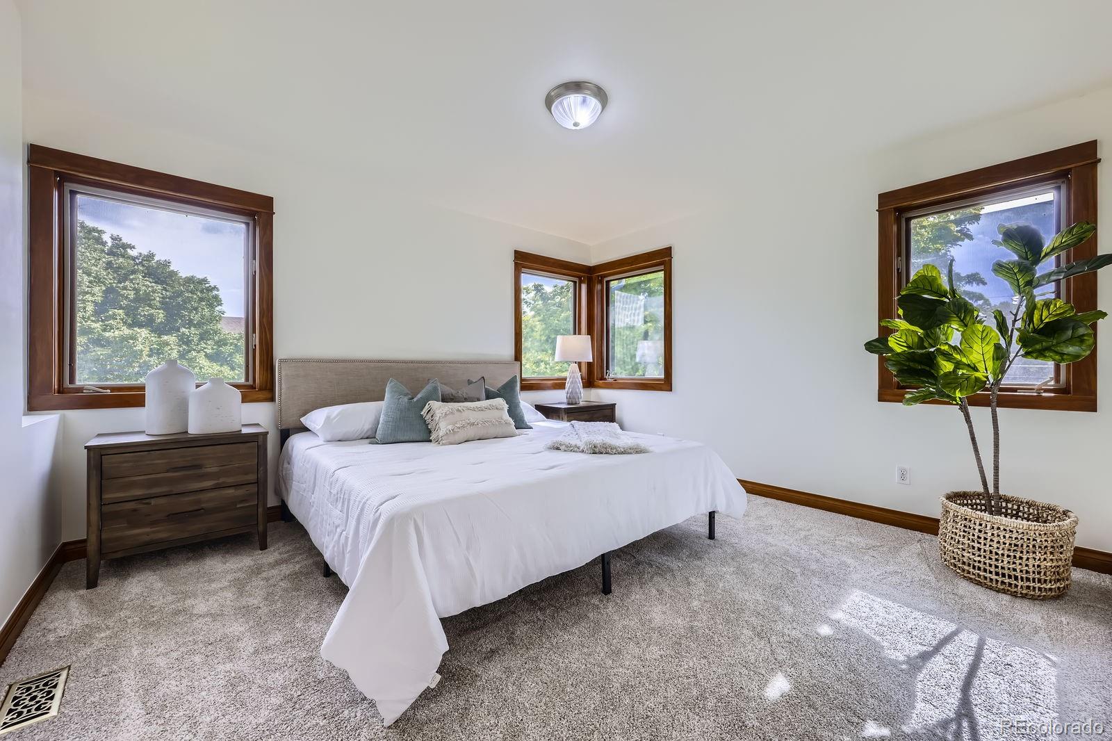 MLS Image #17 for 2901 n race street,denver, Colorado