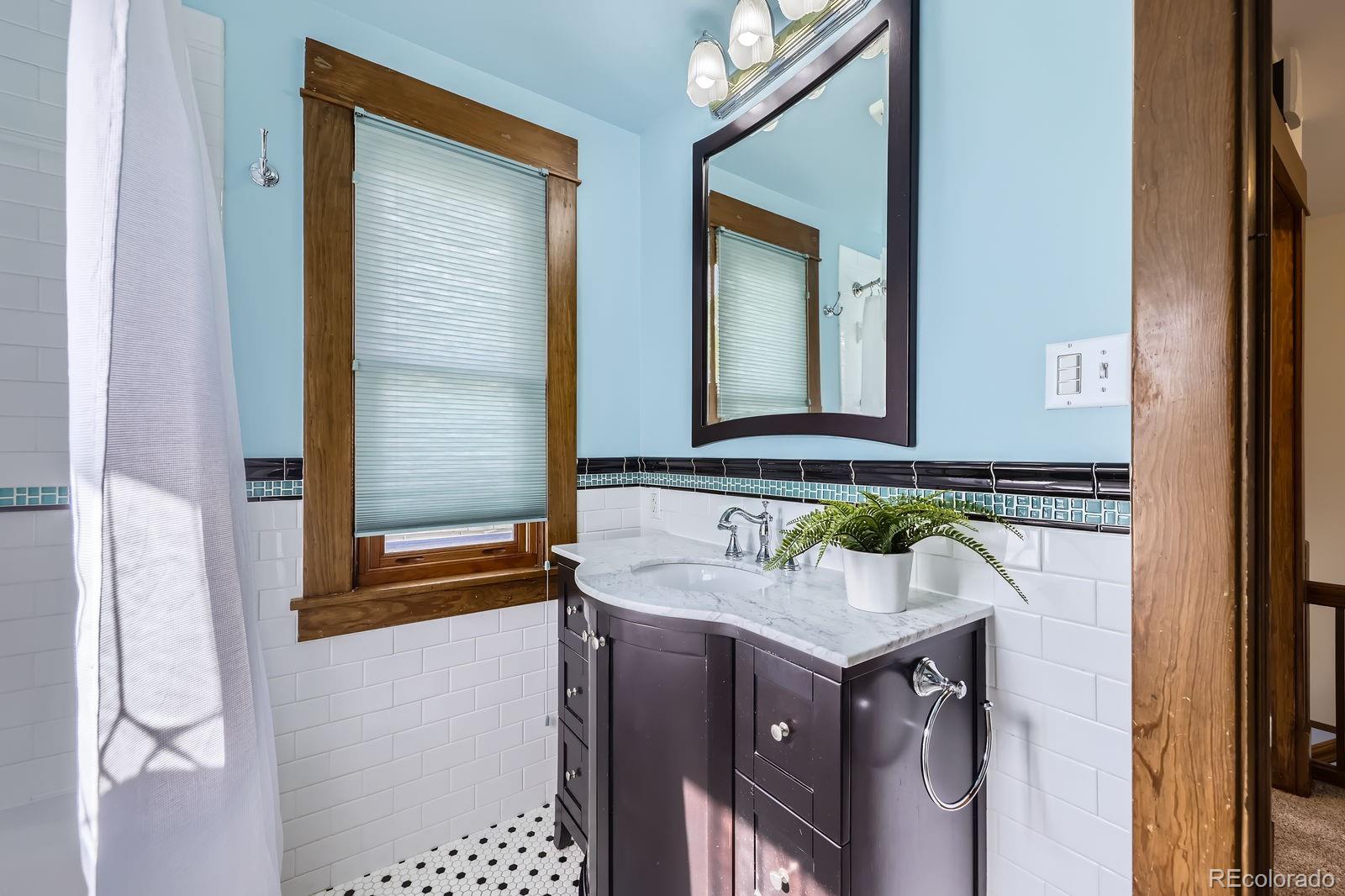 MLS Image #23 for 2901 n race street,denver, Colorado