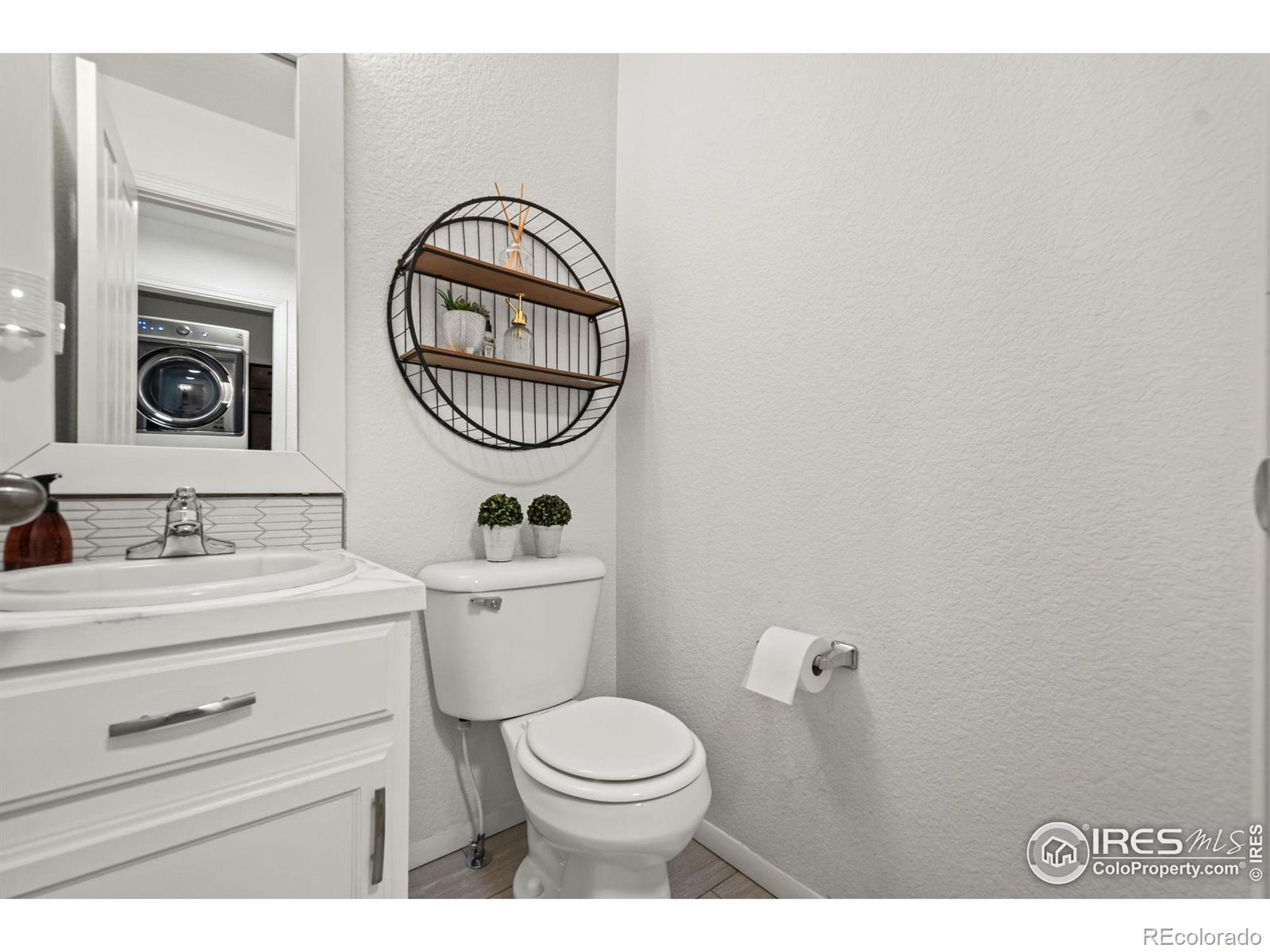 MLS Image #10 for 4019  avenida del sol drive,loveland, Colorado