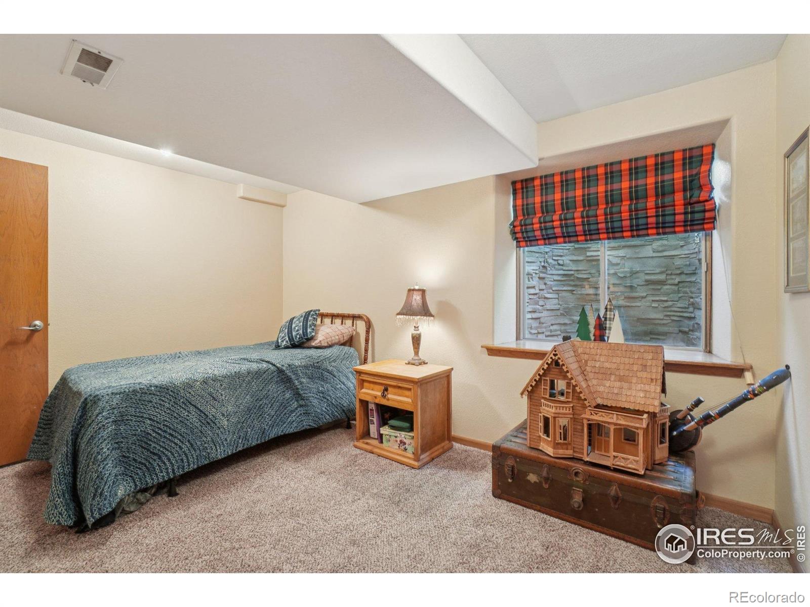 MLS Image #23 for 624  munson court,berthoud, Colorado
