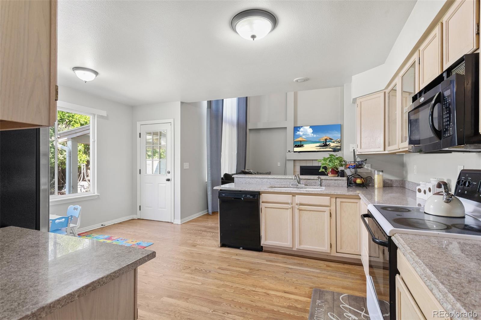 MLS Image #11 for 2211 s moline court,aurora, Colorado