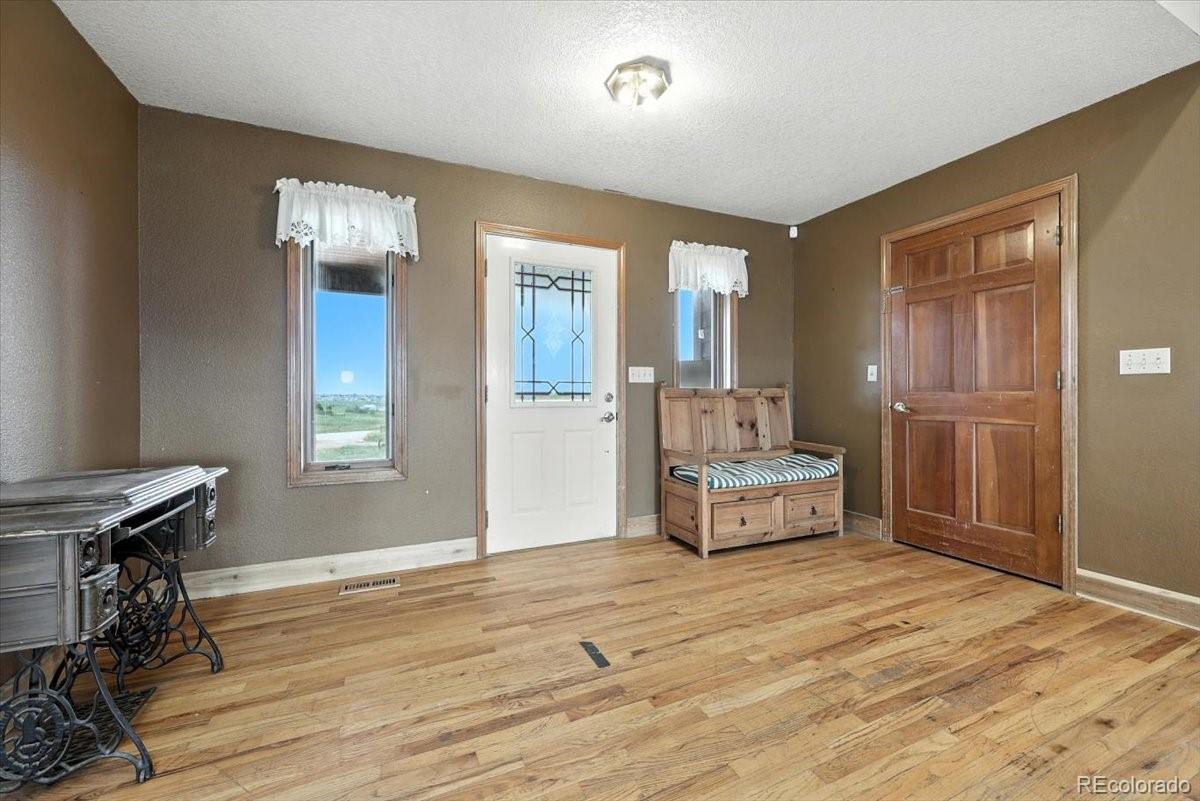 MLS Image #3 for 9665  old settlers trail,colorado springs, Colorado