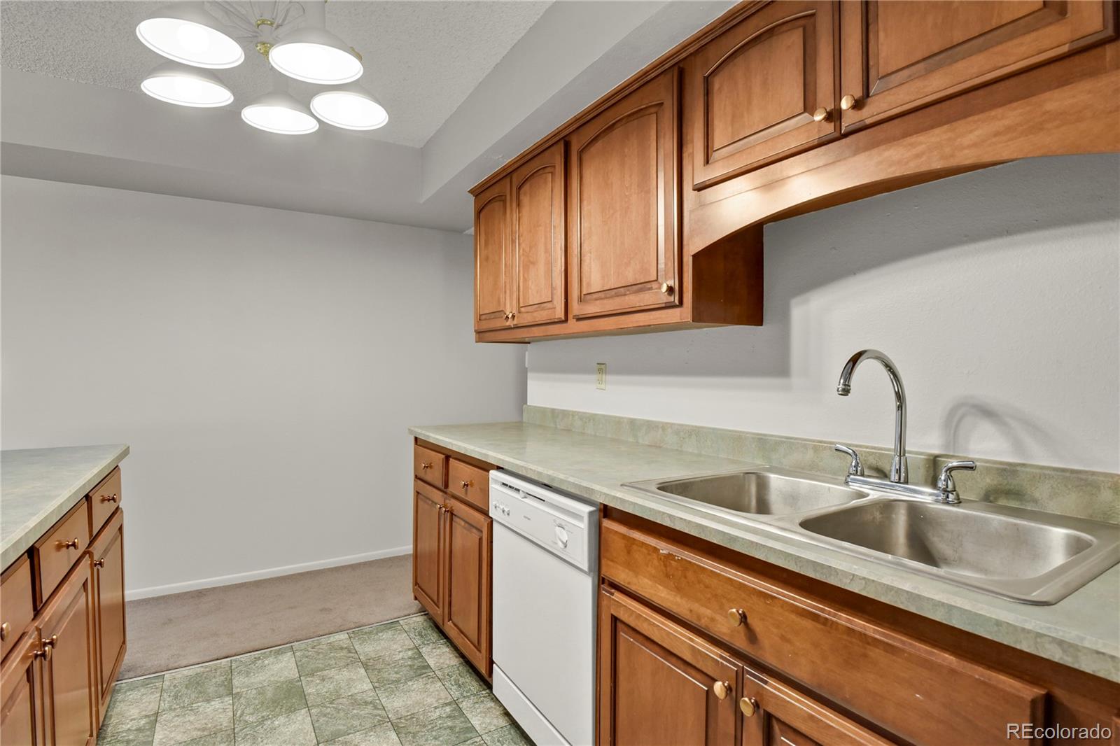 MLS Image #13 for 5024  secota lane,colorado springs, Colorado