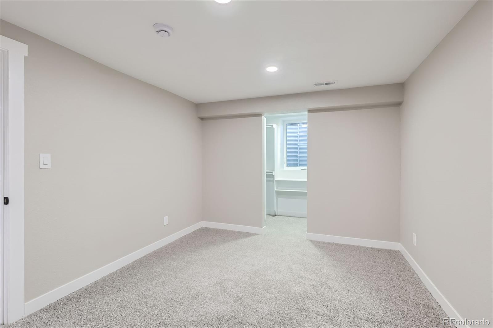 MLS Image #15 for 2540  poplar street,denver, Colorado