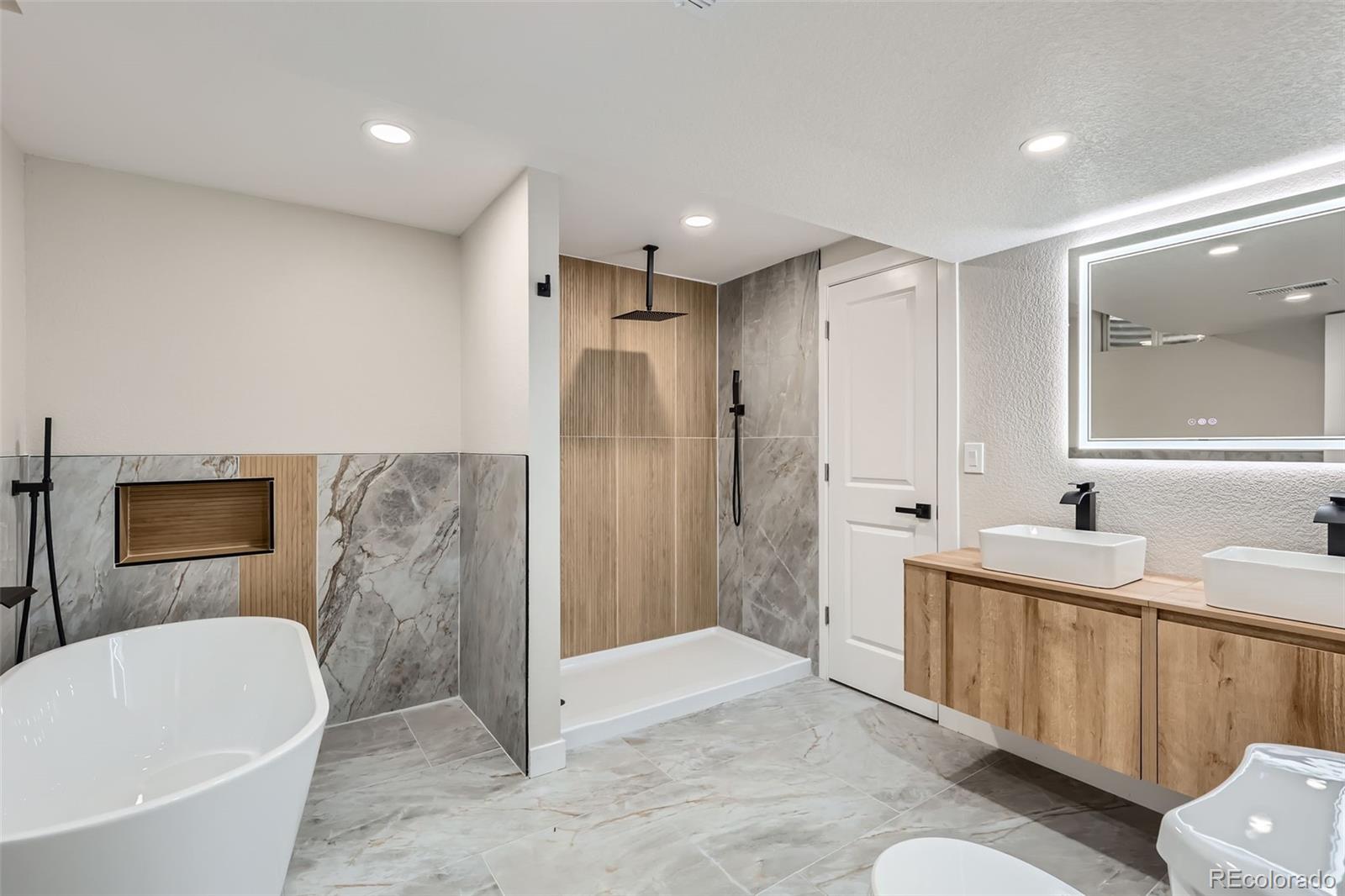 MLS Image #19 for 2540  poplar street,denver, Colorado