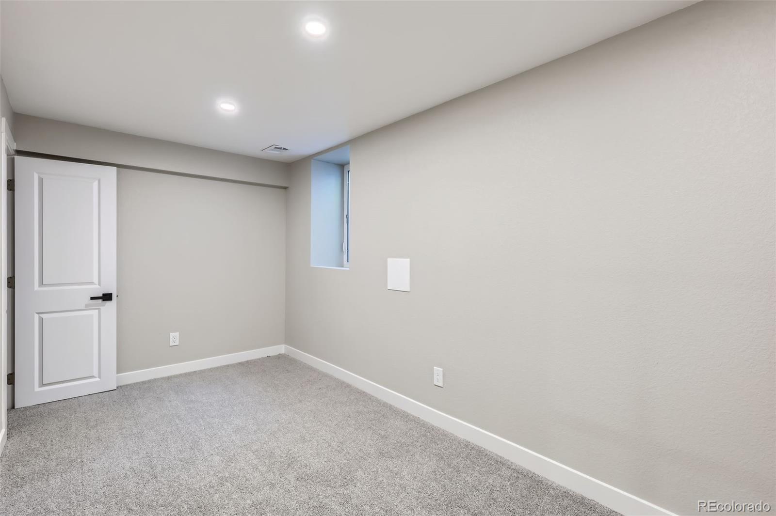 MLS Image #21 for 2540  poplar street,denver, Colorado