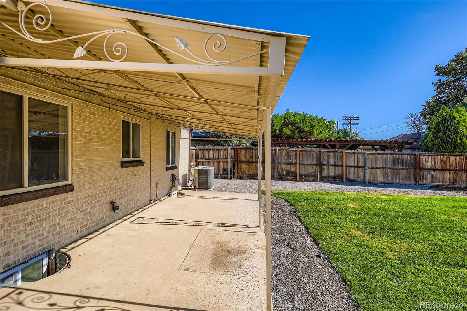 MLS Image #23 for 2540  poplar street,denver, Colorado