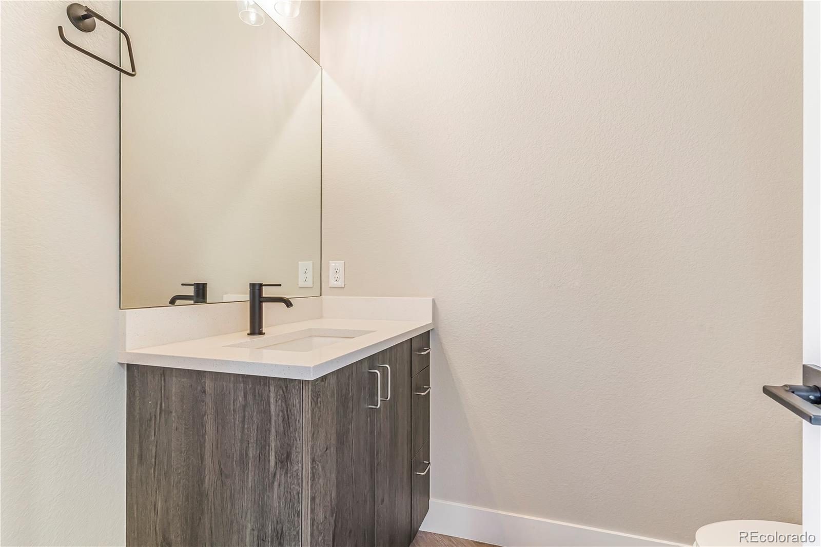 MLS Image #10 for 1070  knox court,denver, Colorado