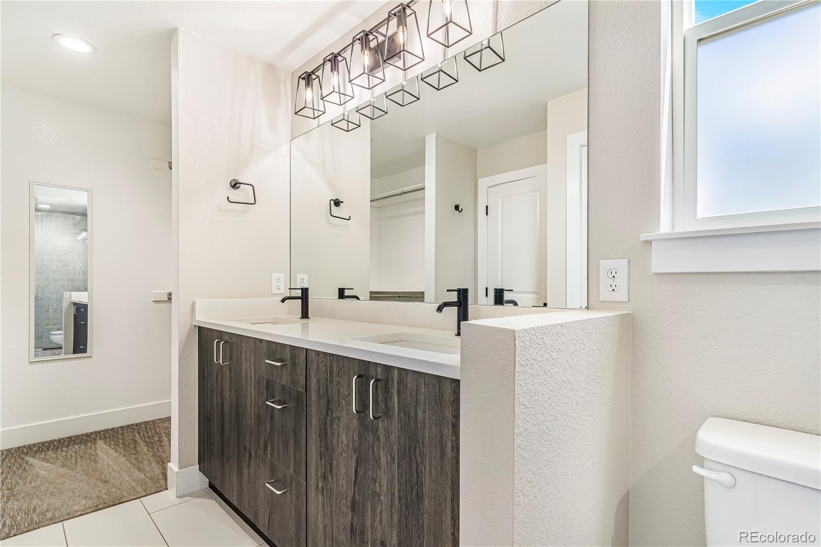 MLS Image #15 for 1070  knox court,denver, Colorado