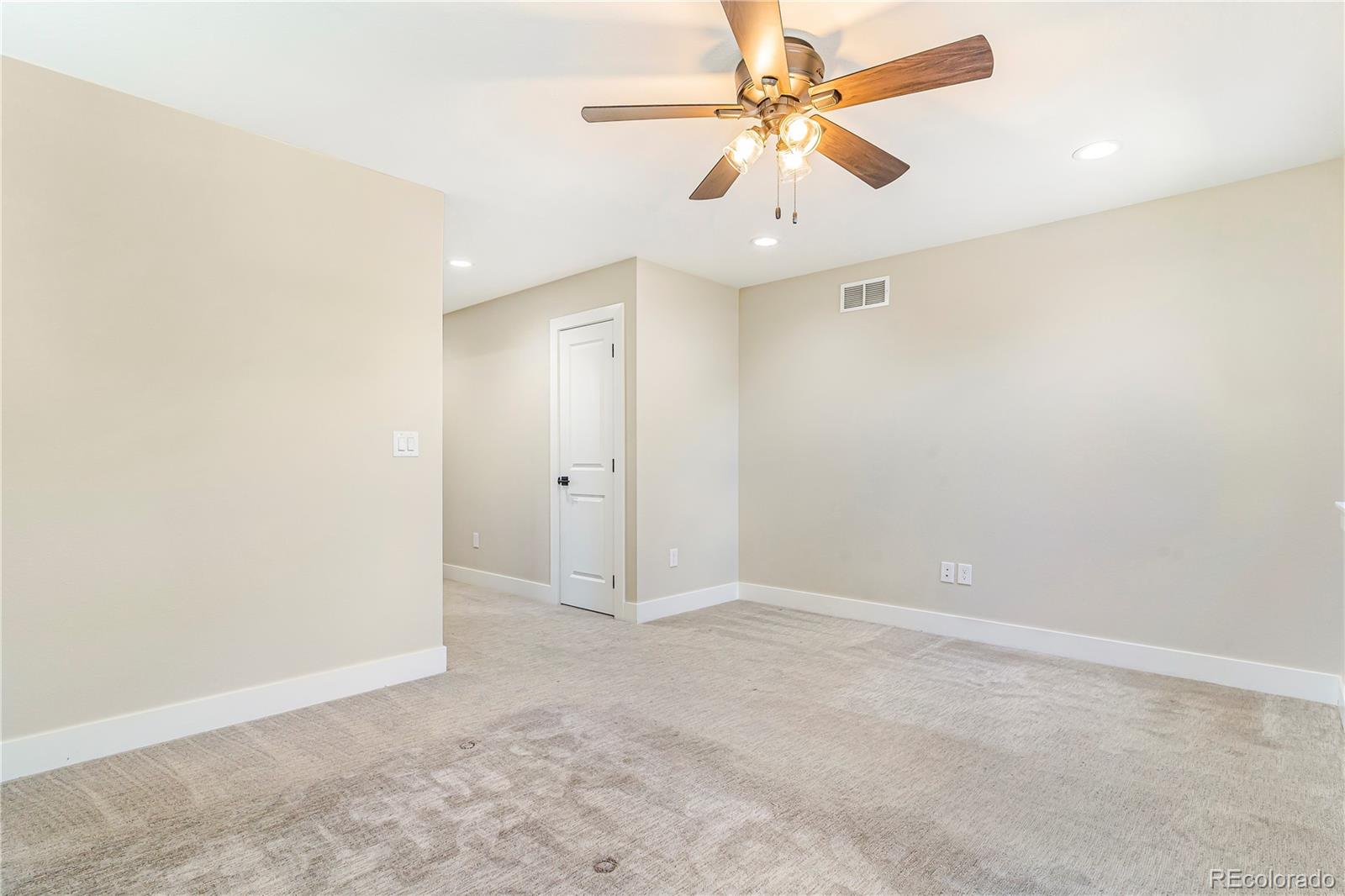 MLS Image #16 for 1070  knox court,denver, Colorado